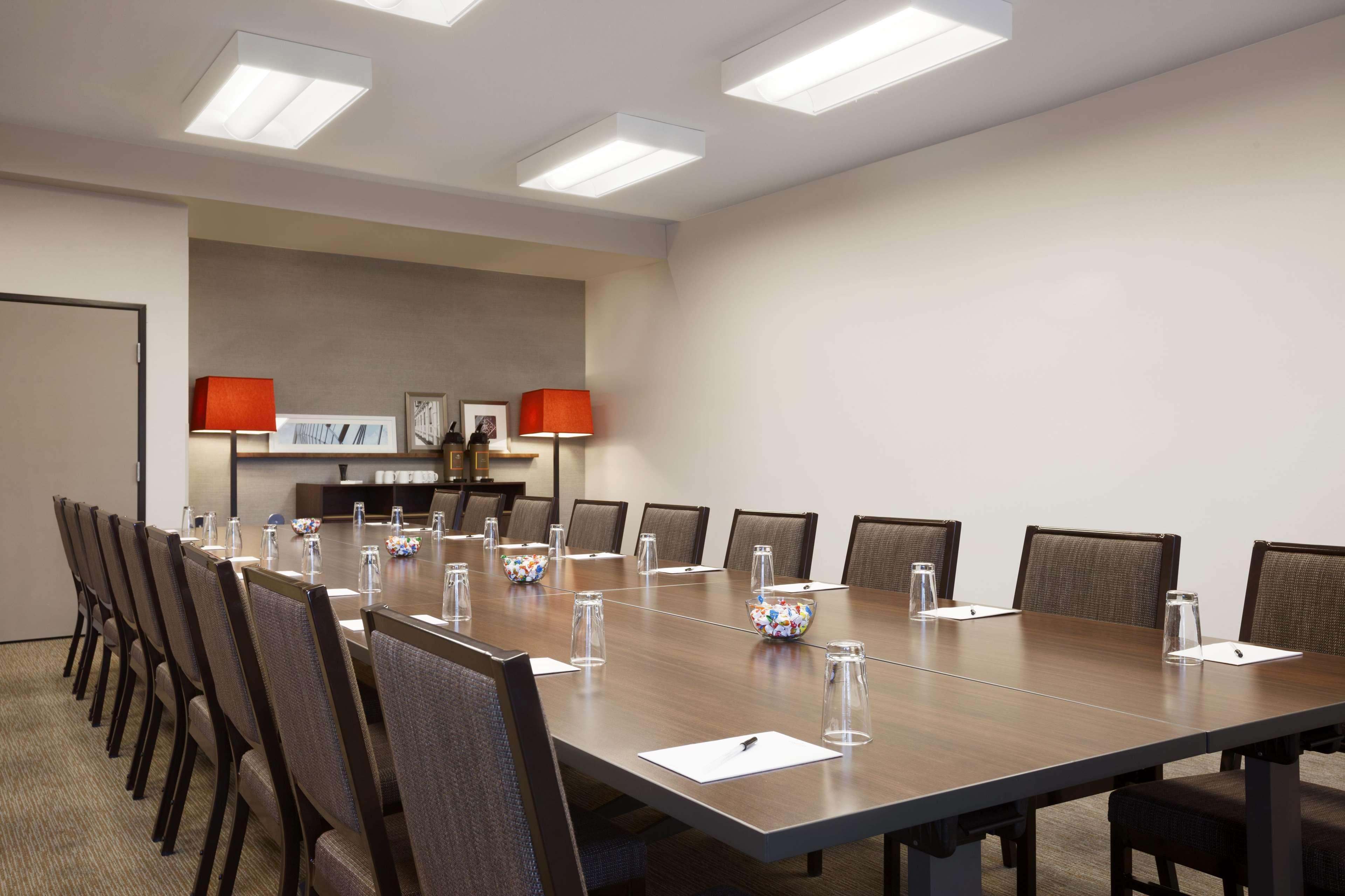 Centro de Negocios Country Inn & Suites by Radisson Merrillville IN