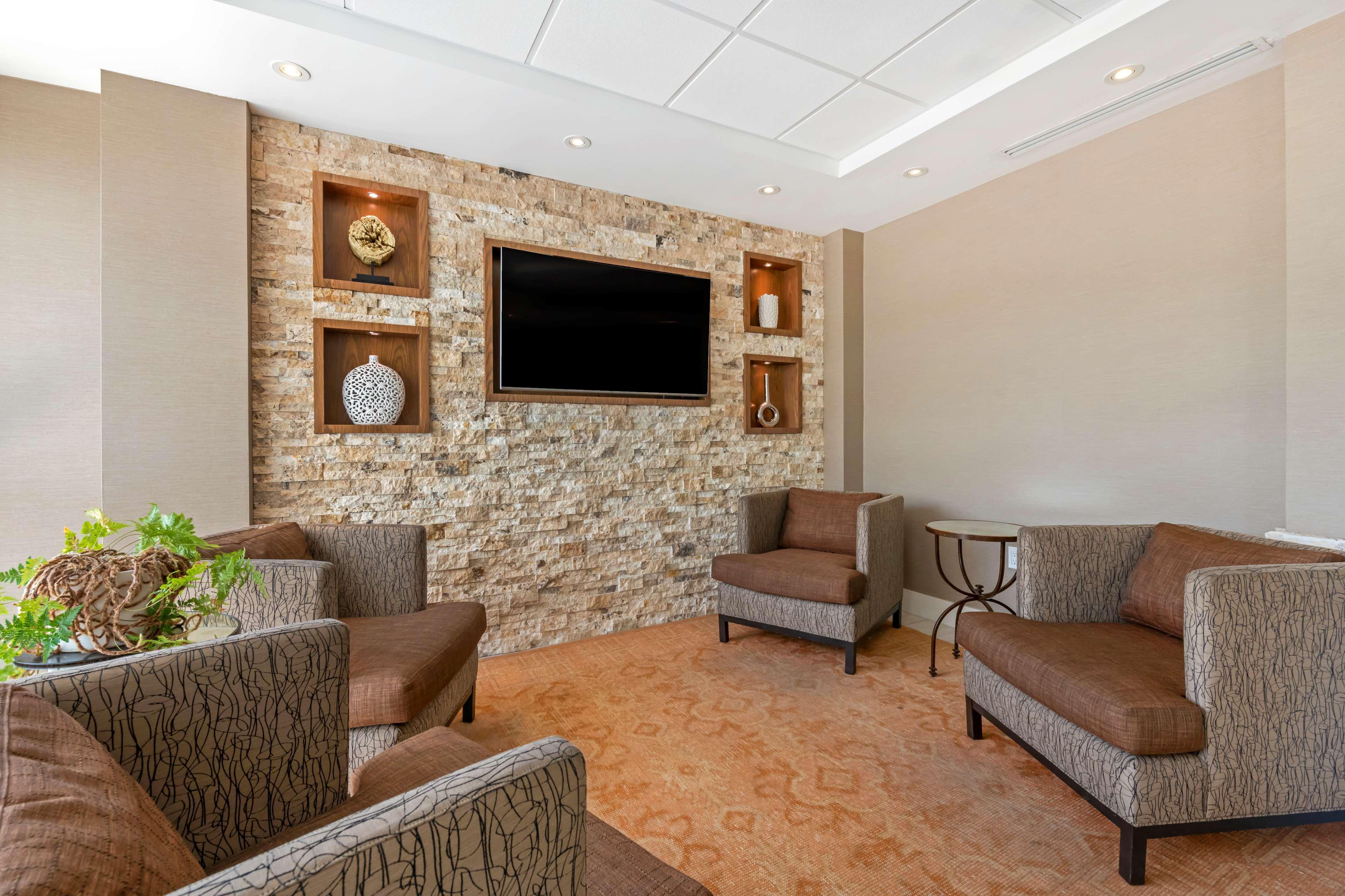 Vista Lobby Best Western Plus North Miami/Bal Harbour