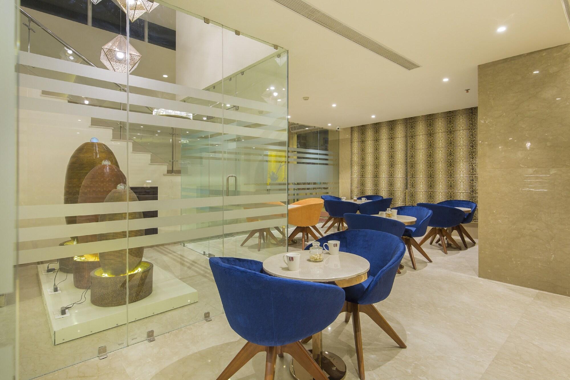 Bar/Salón Diyalo Lords Plaza Birgunj