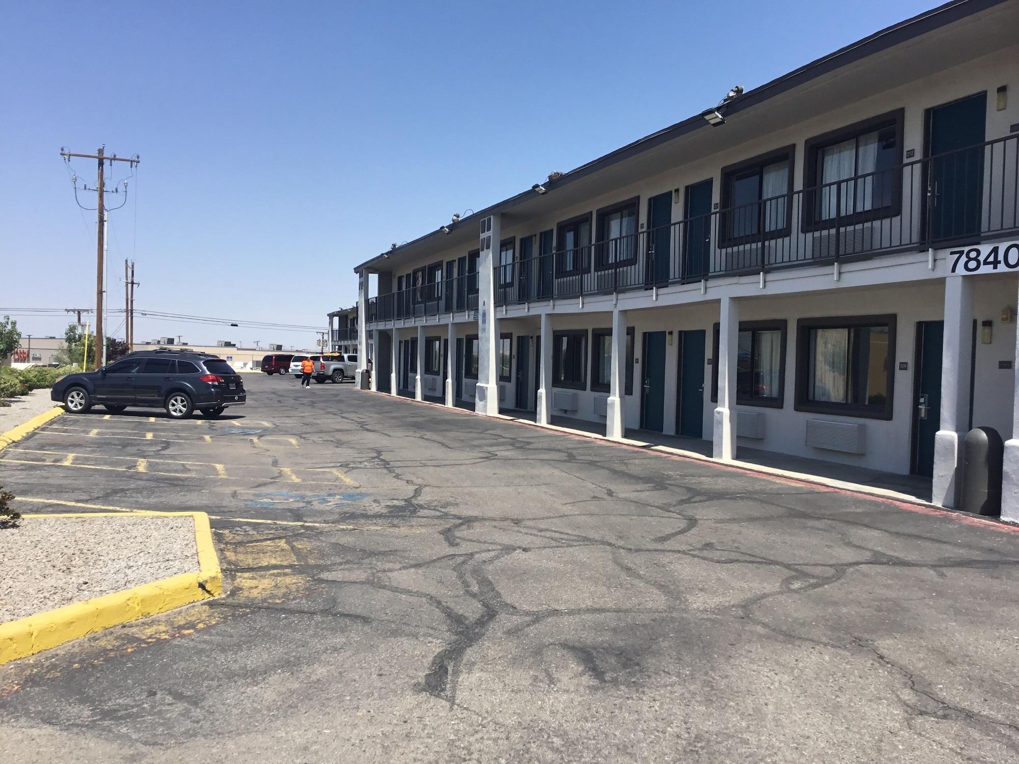 Vista Exterior Motel 6 El Paso, TX - West