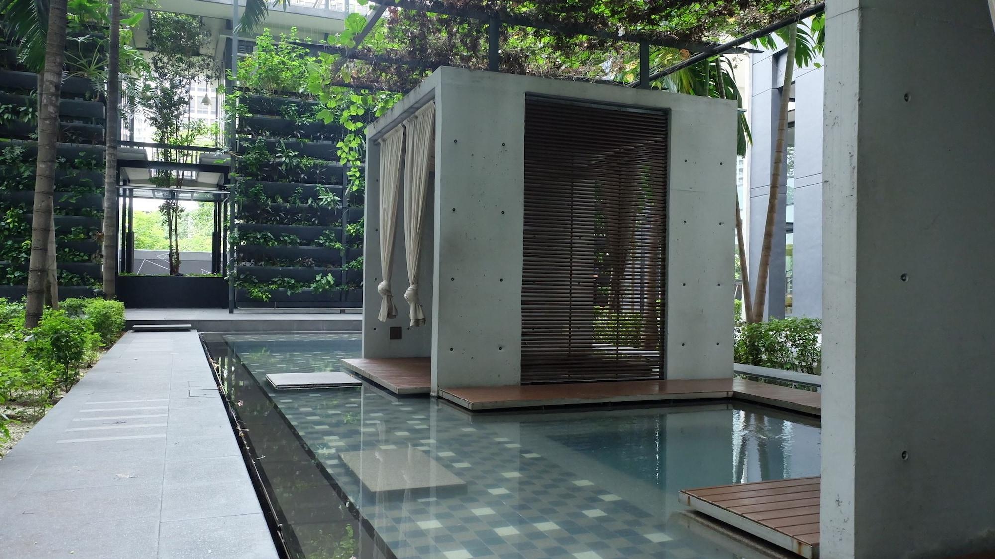 Vista Exterior Resort Style Apartment Suites KLCC