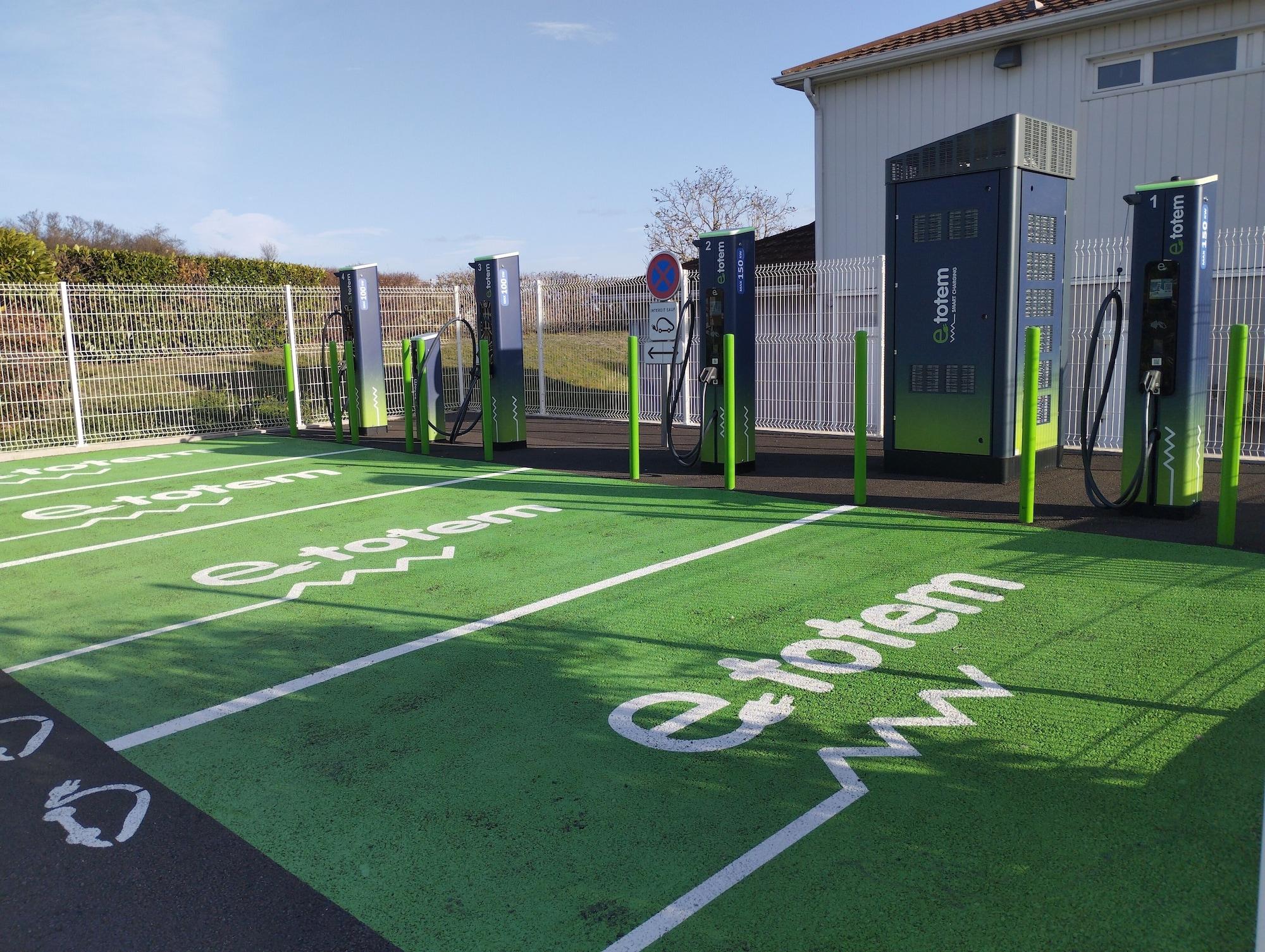 Vista Exterior Fasthôtel Clermont Ferrand Hôtel