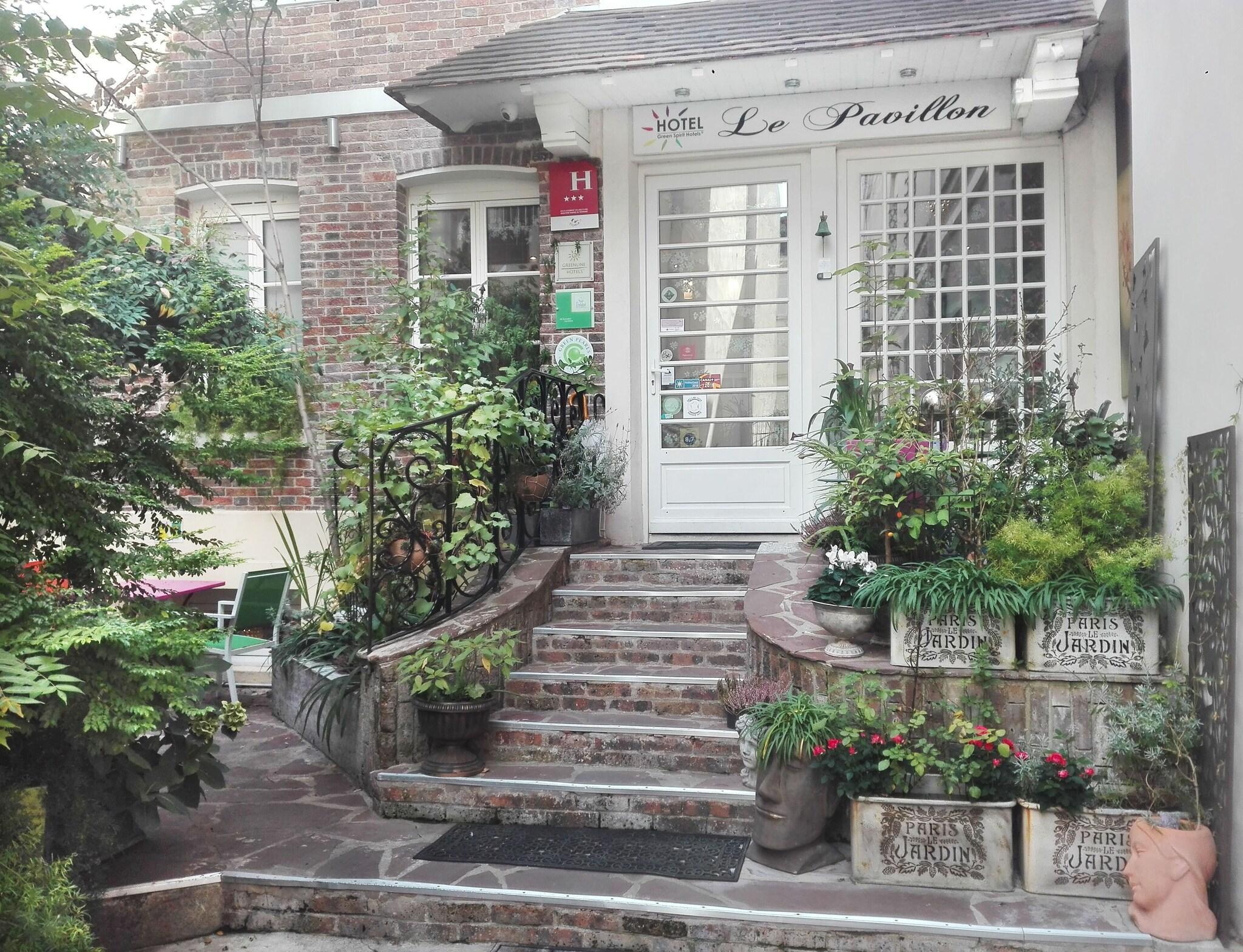 Vista Exterior Hotel le Pavillon