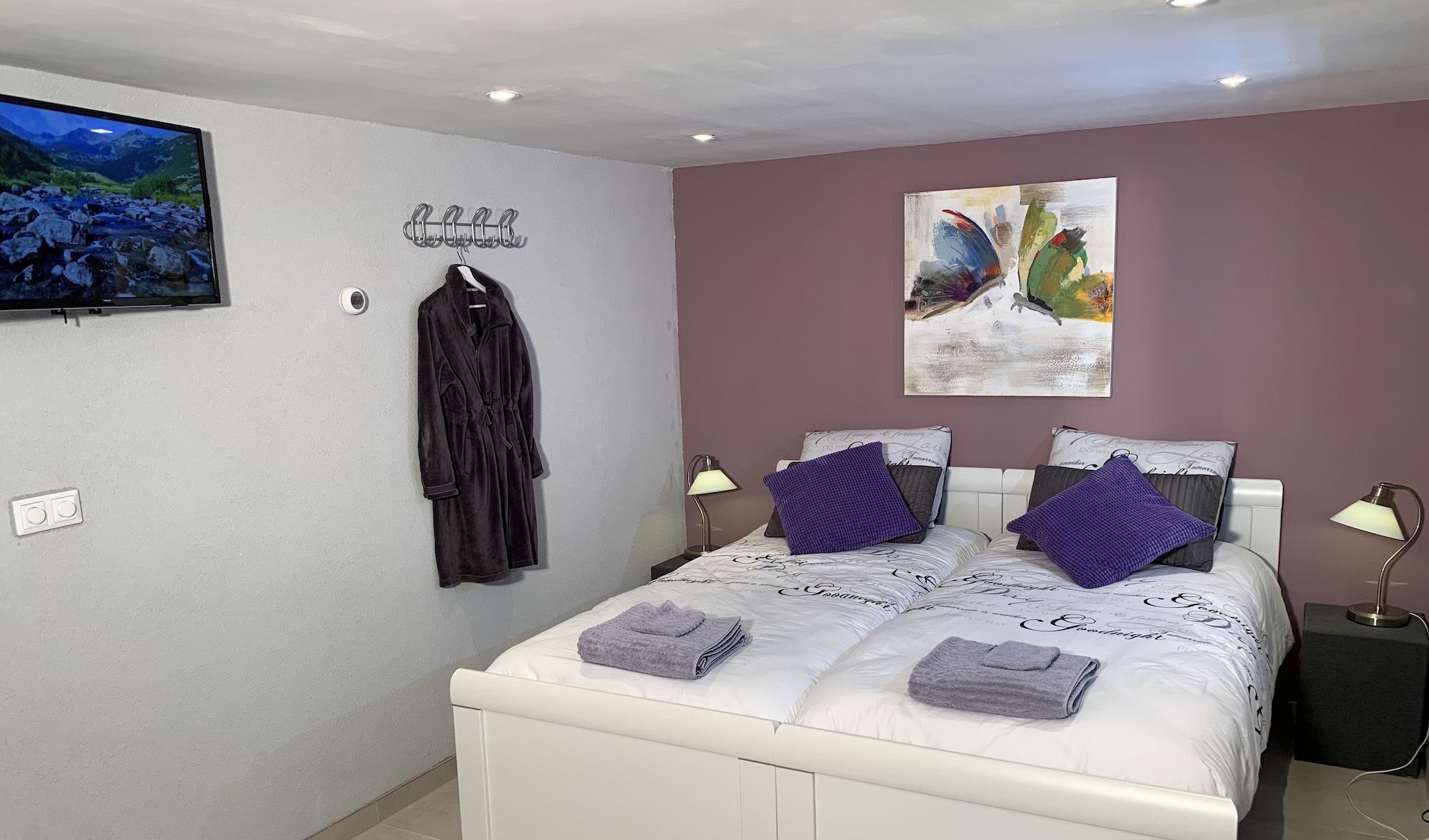 Varios Studio Excellent 21