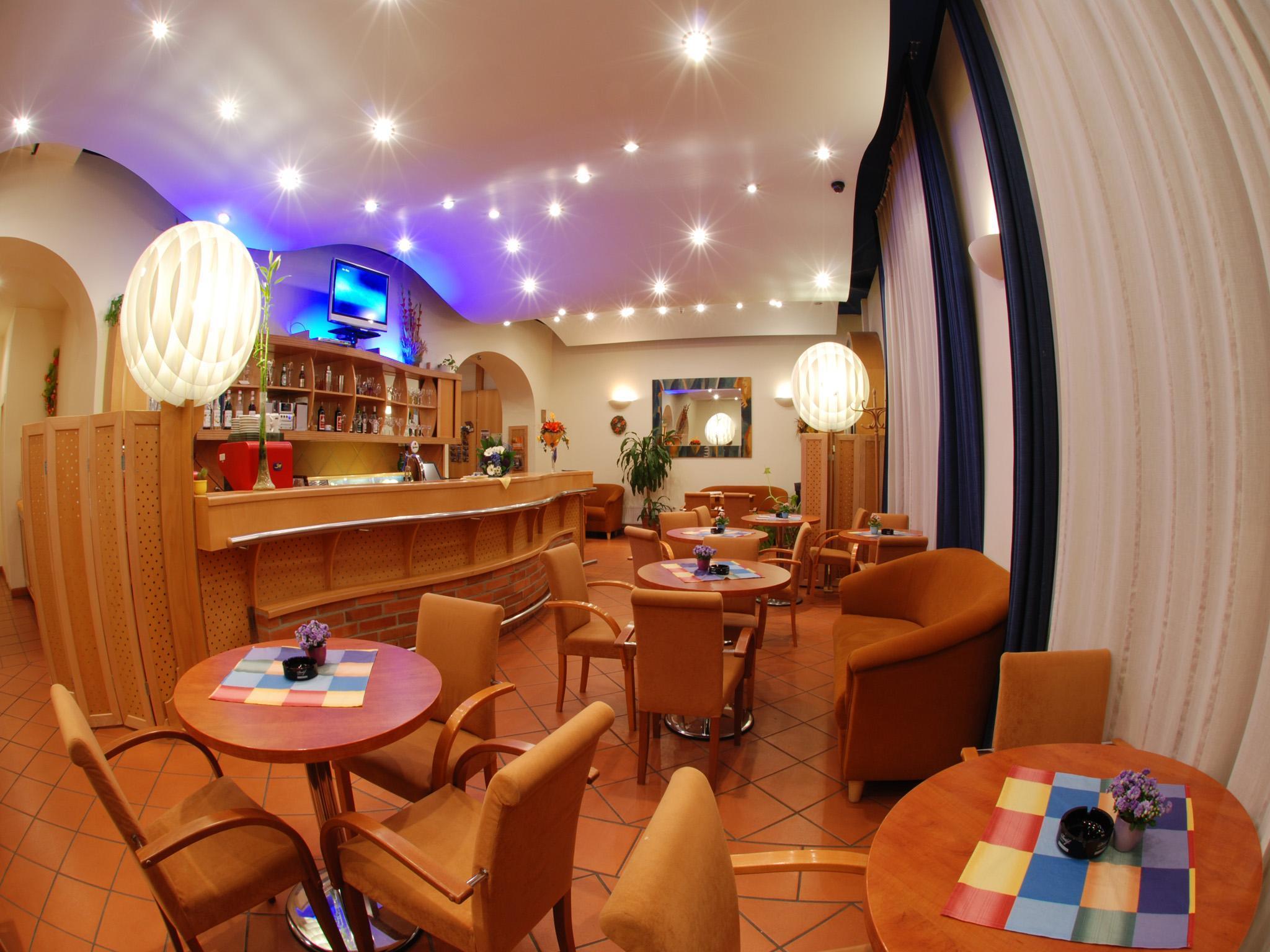 Bar/Salón EA Hotel Tosca