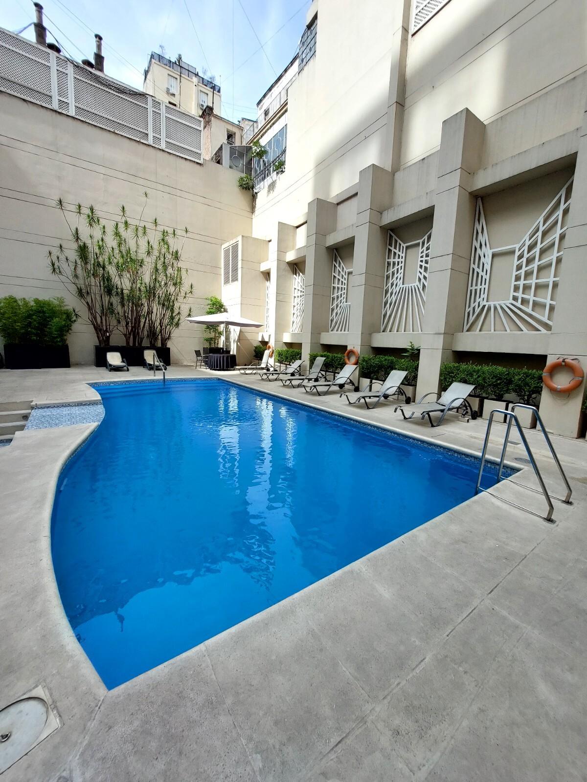 Vista Piscina Regal Pacific Buenos Aires