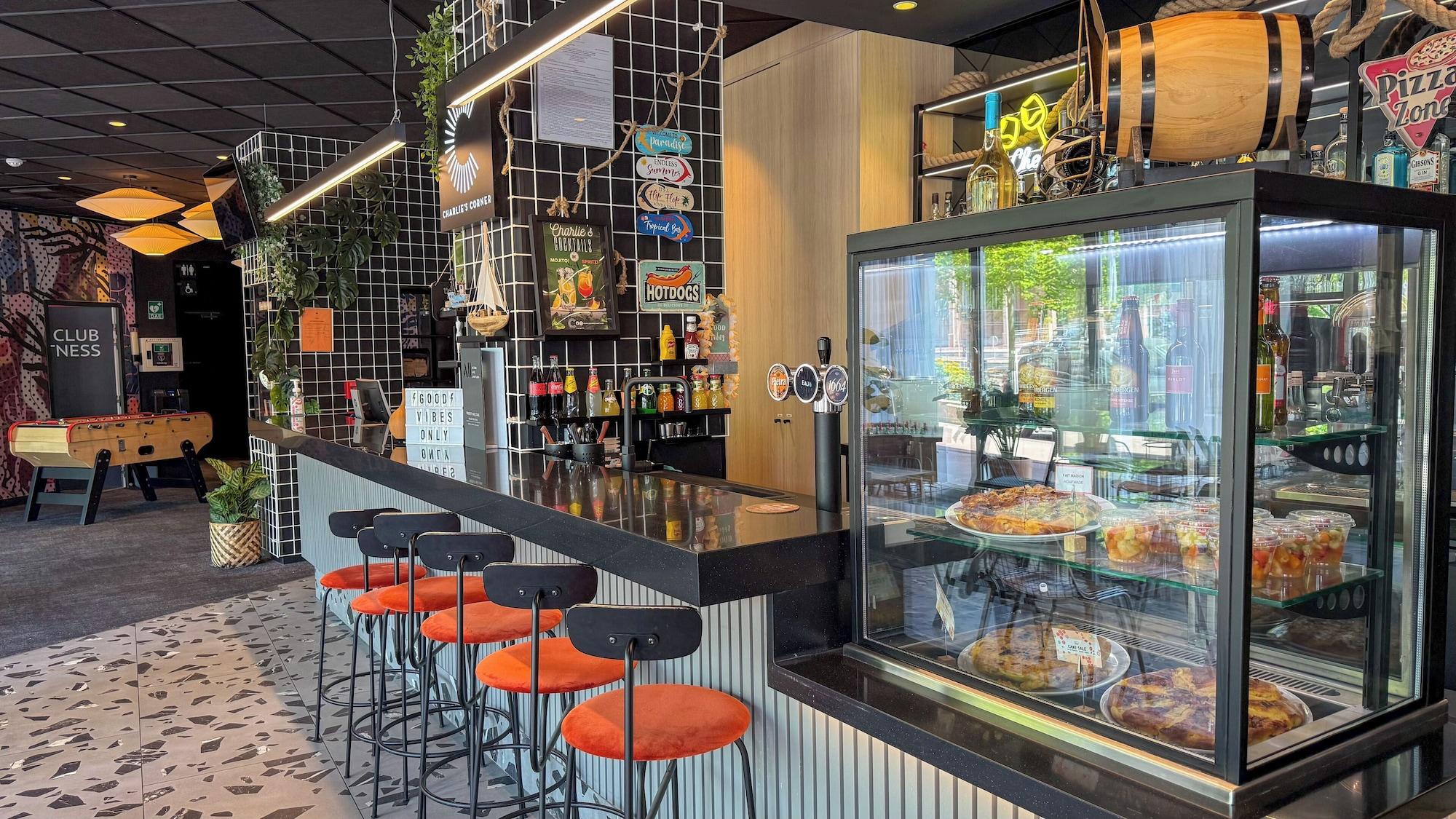 Vista Lobby ibis Martigues