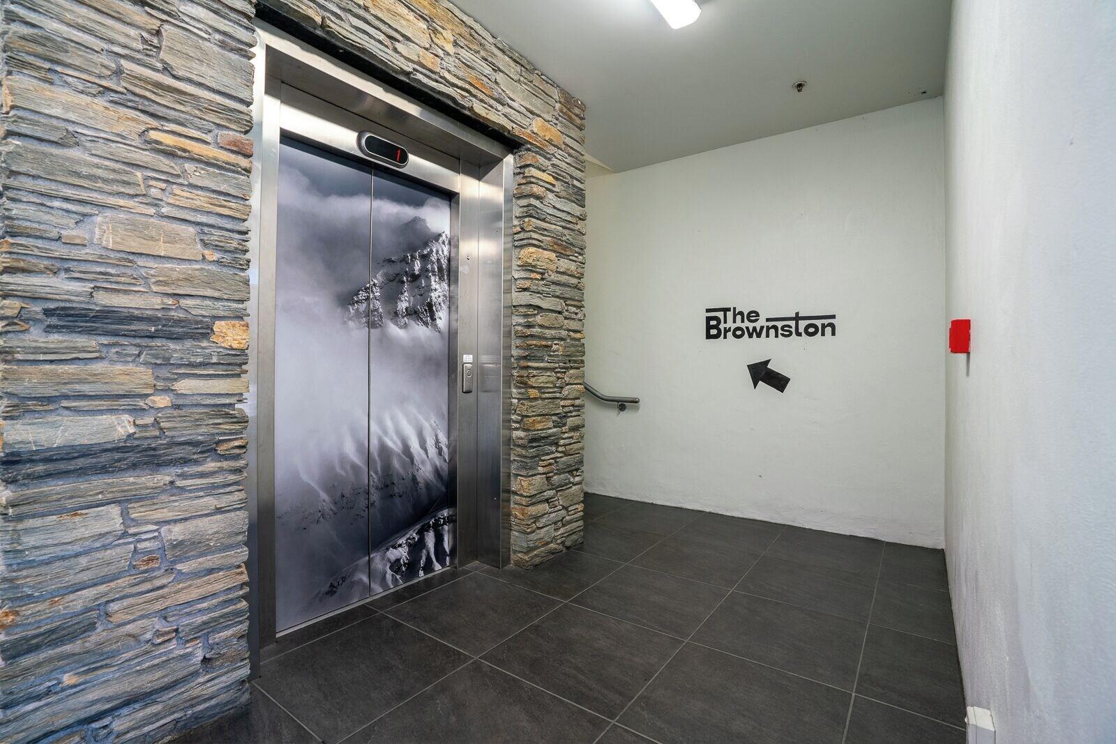 Vista Lobby The Brownston Hostel