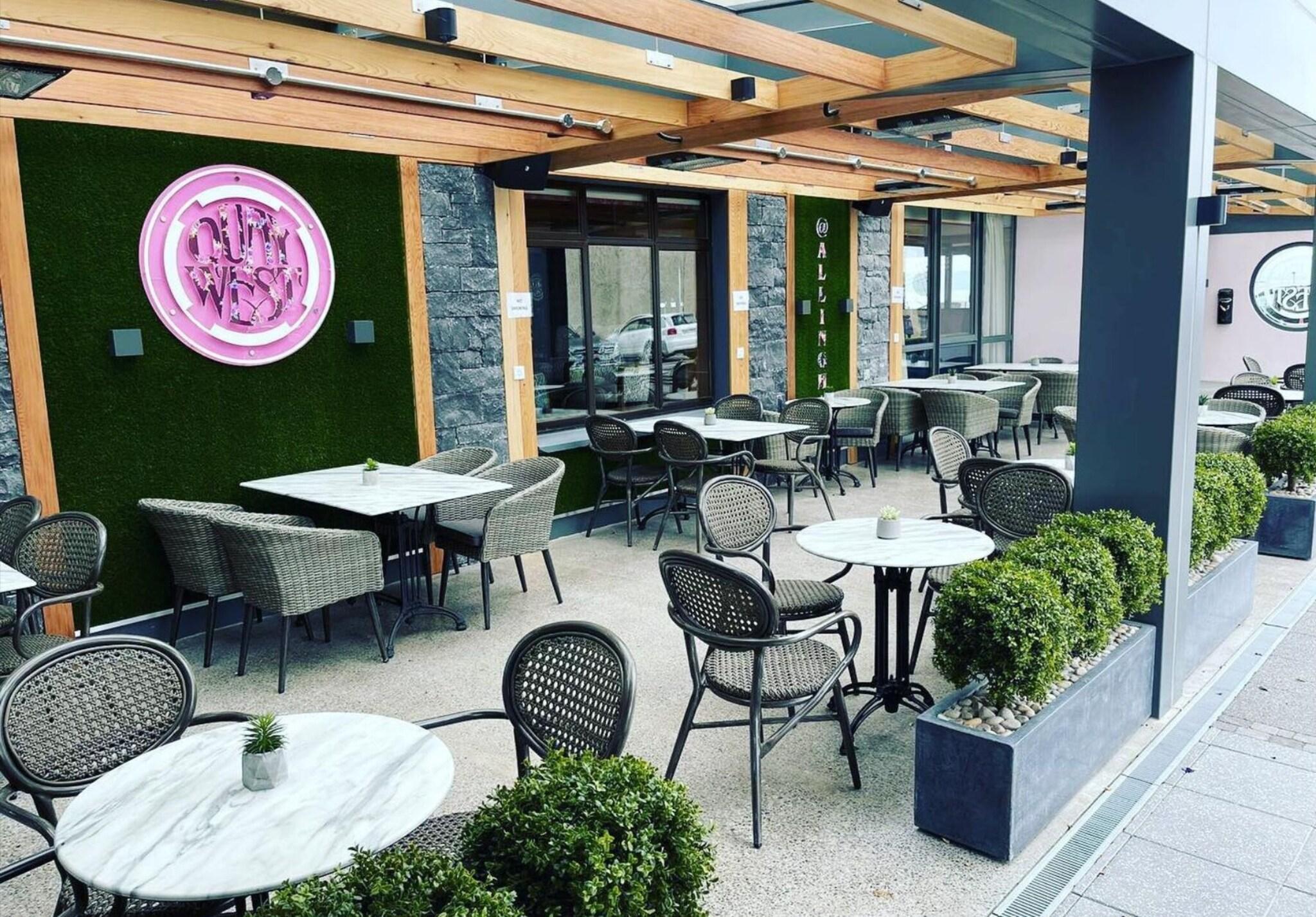 Vista Exterior Allingham Arms Hotel