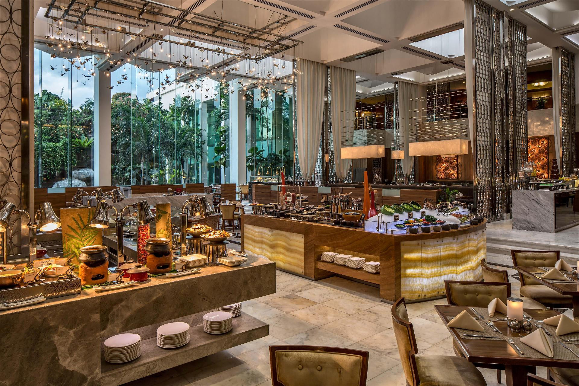 Restaurant Diamond Hotel Philippines