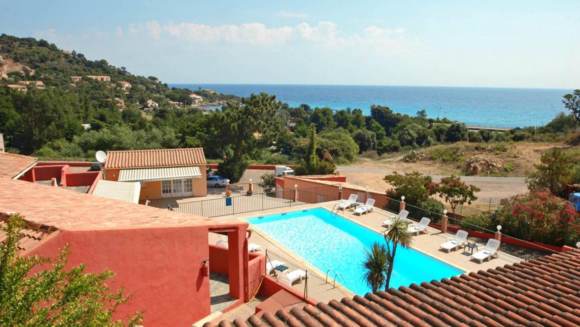 Vista Exterior Hôtel San Pieru