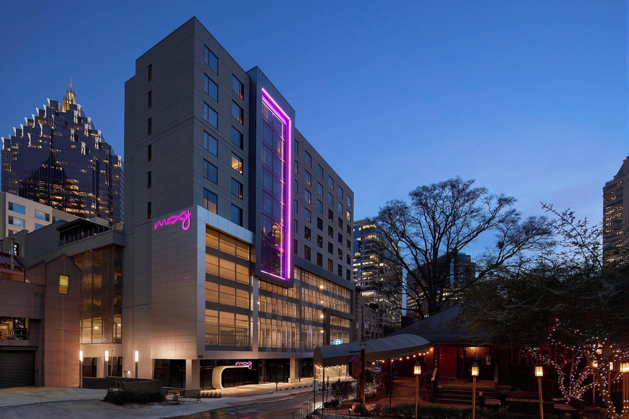 Varios Moxy Atlanta Midtown