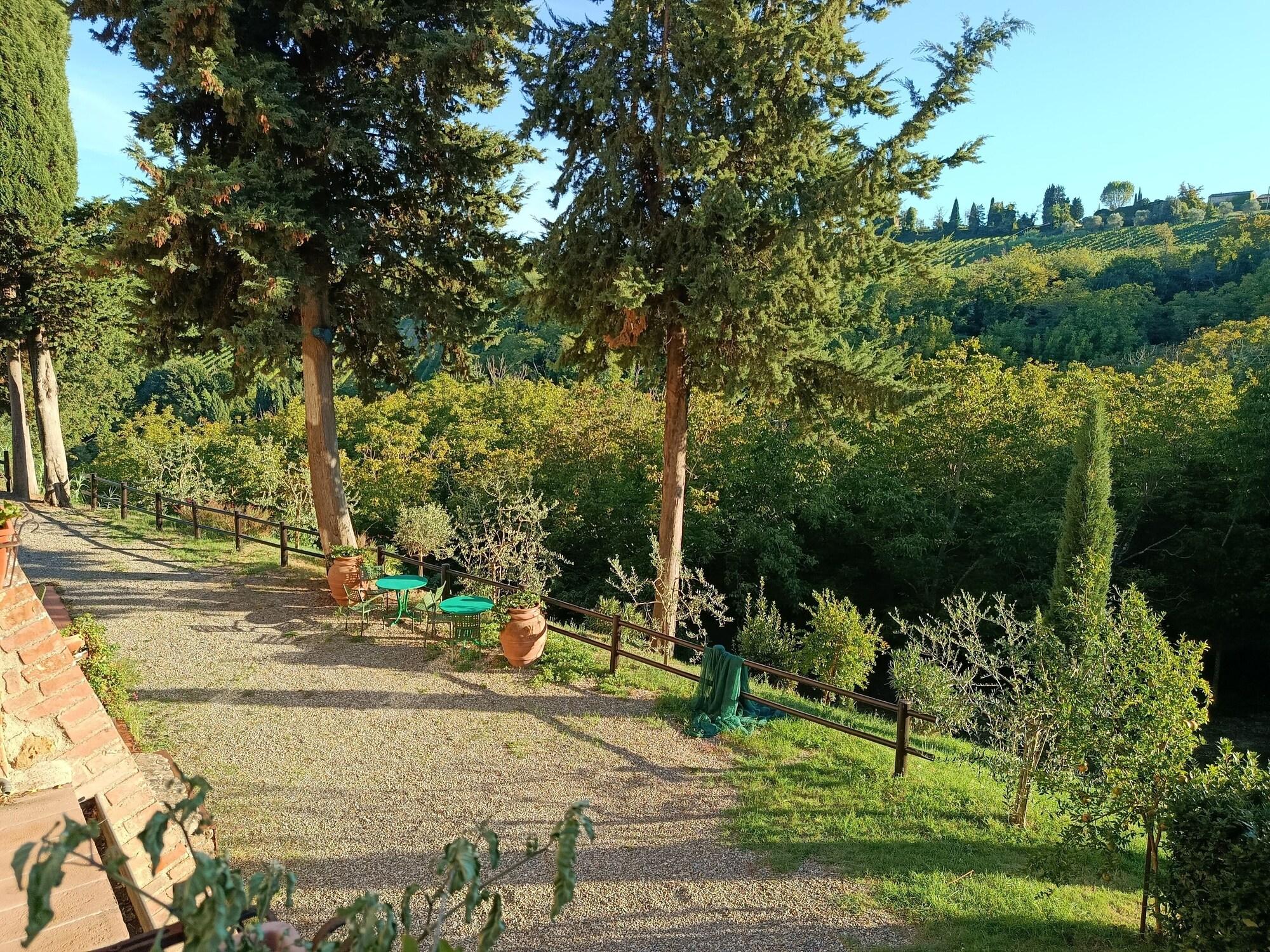 Habitación Rocca degli Olivi