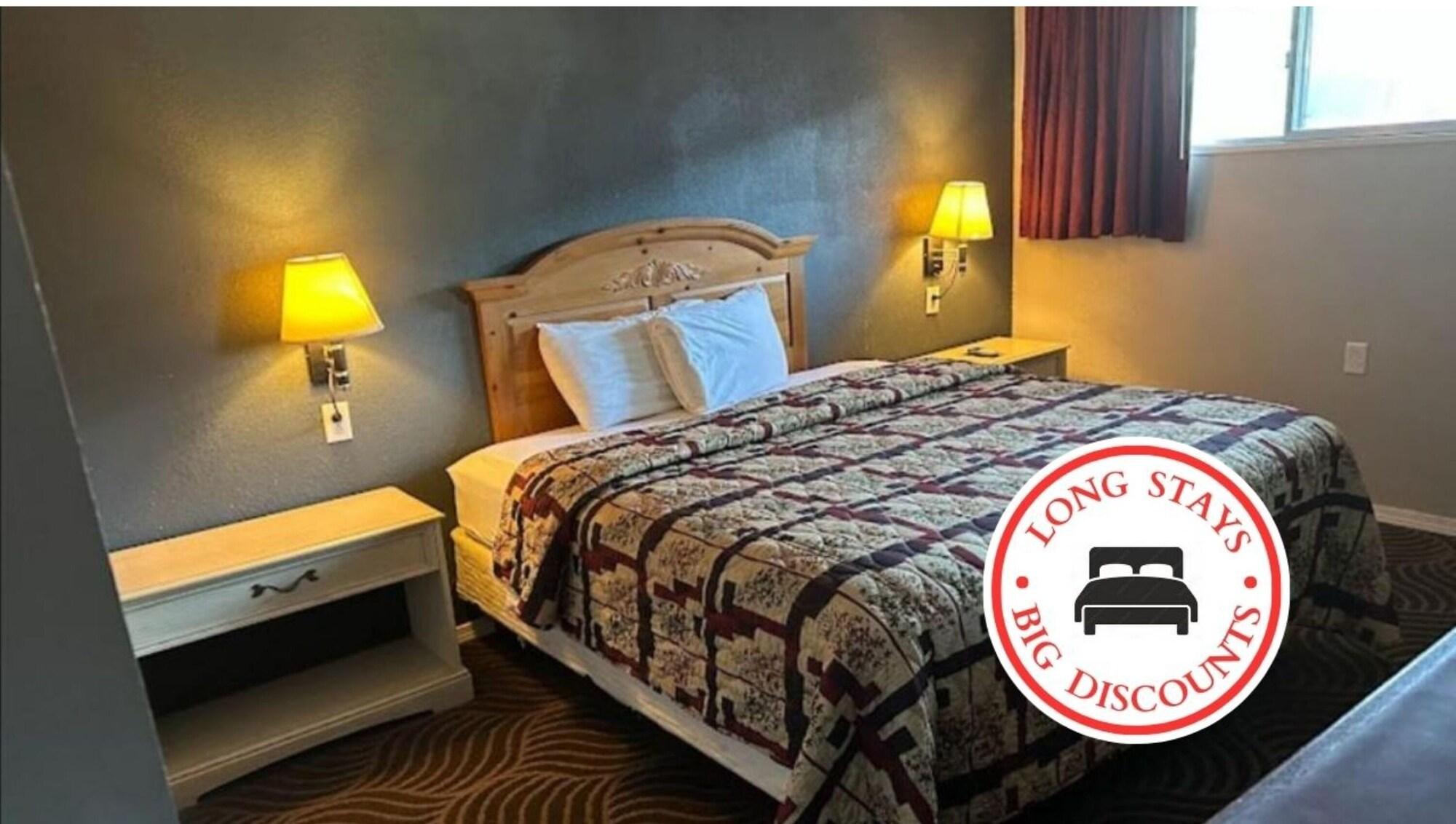 Varios Love Hotels Western Holiday by OYO at Harlan Lake NE