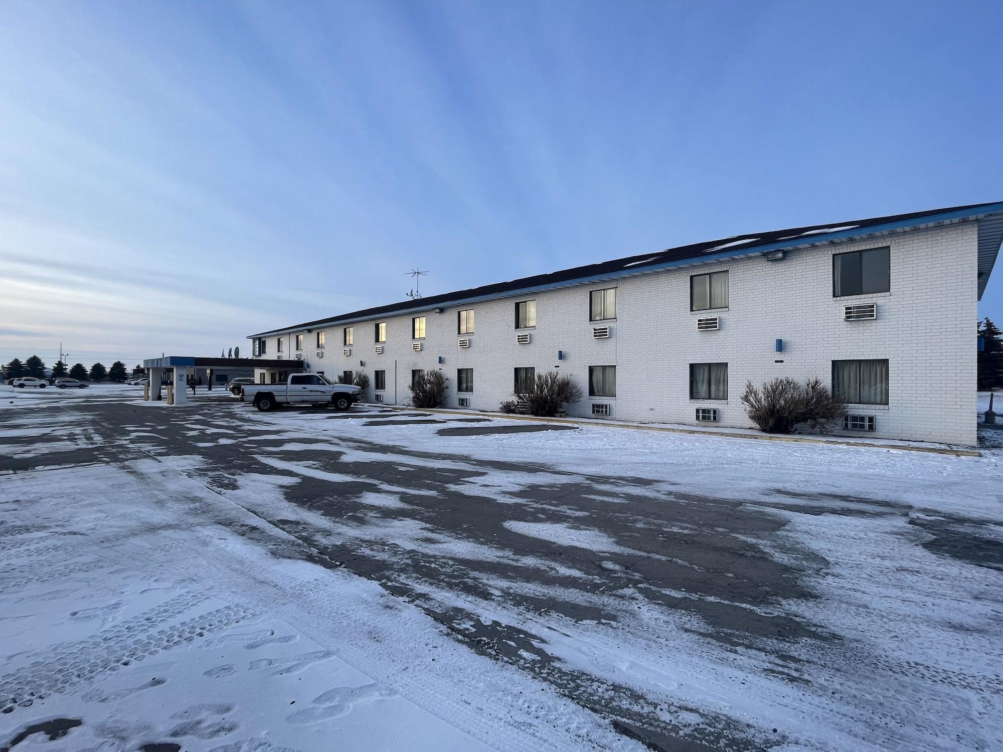 Vista Exterior Dakota Inn Fargo