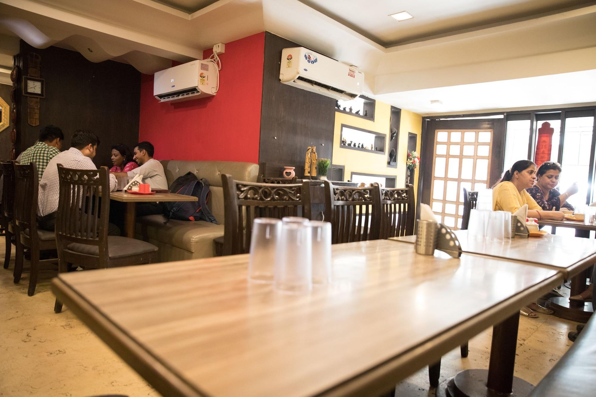 Restaurant Hotel Alibaba Mumbai