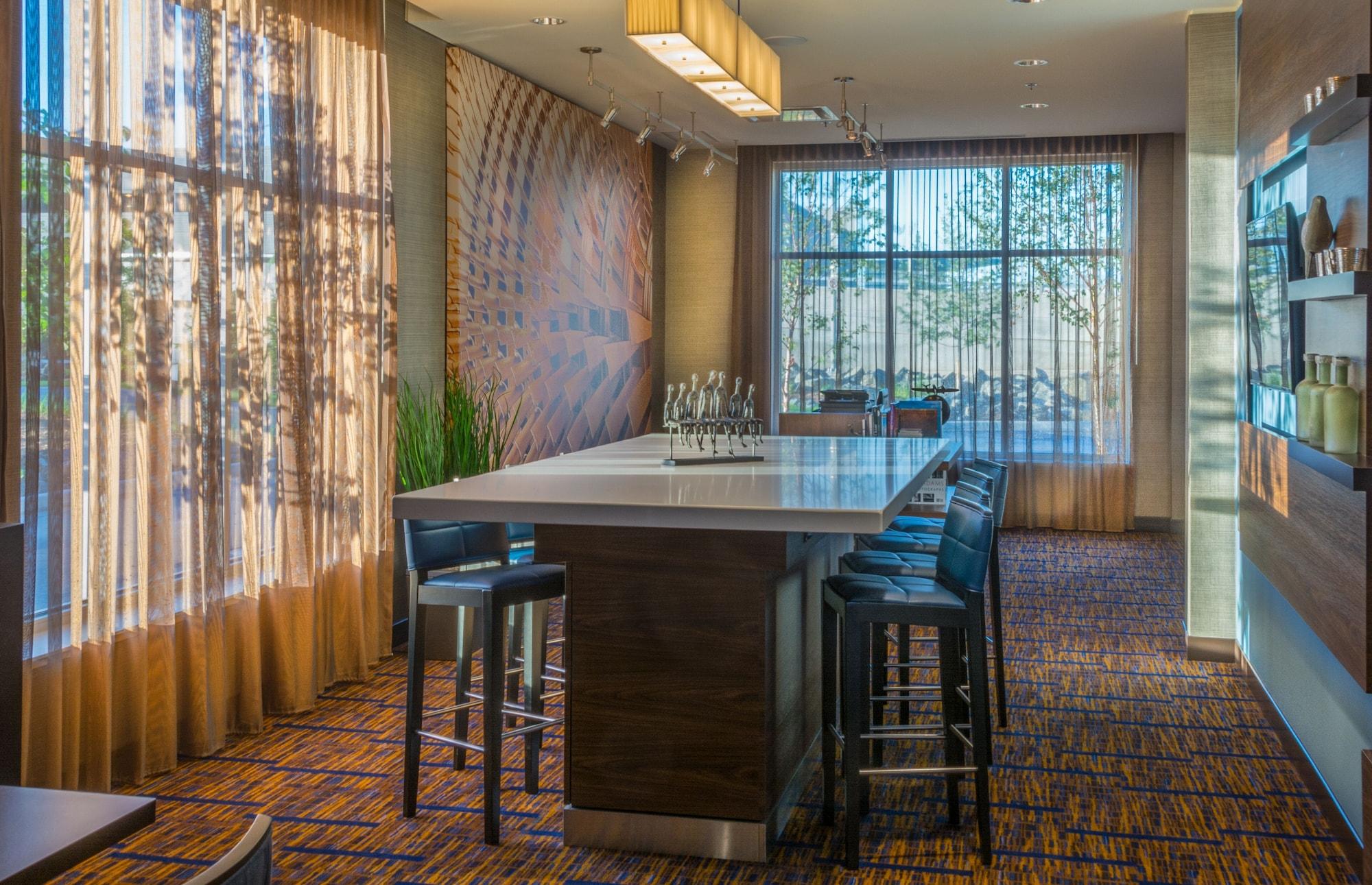Restaurant Courtyard by Marriott Winnipeg Airport