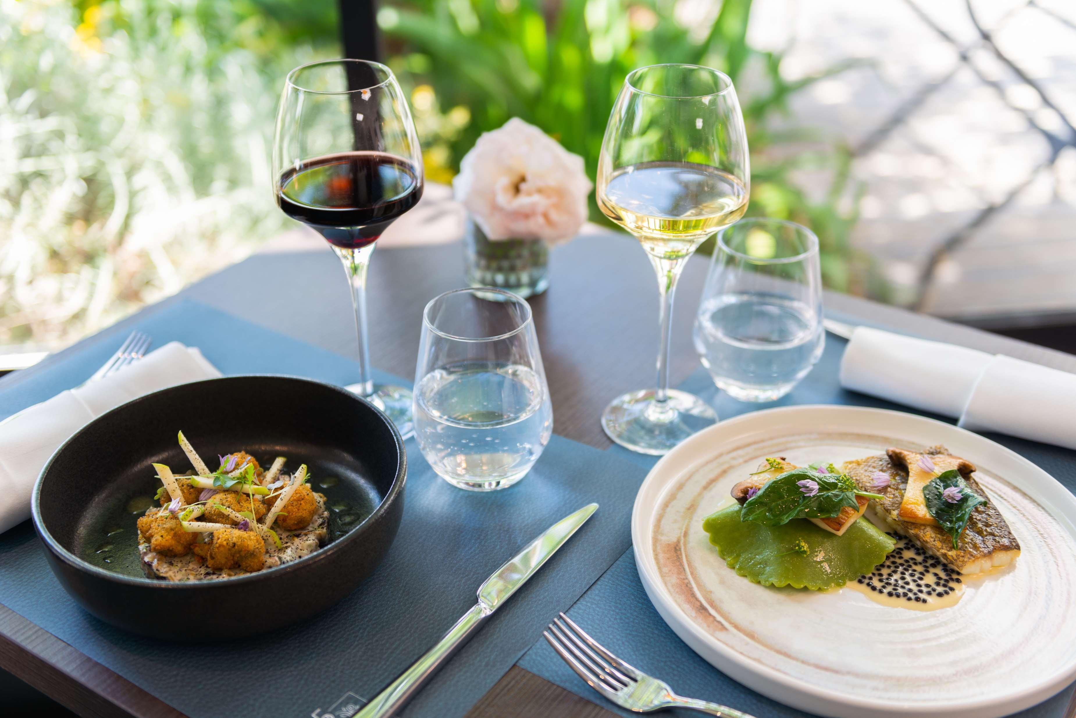 Restaurant Hôtel Traiteur les Ormes, The Originals Relais