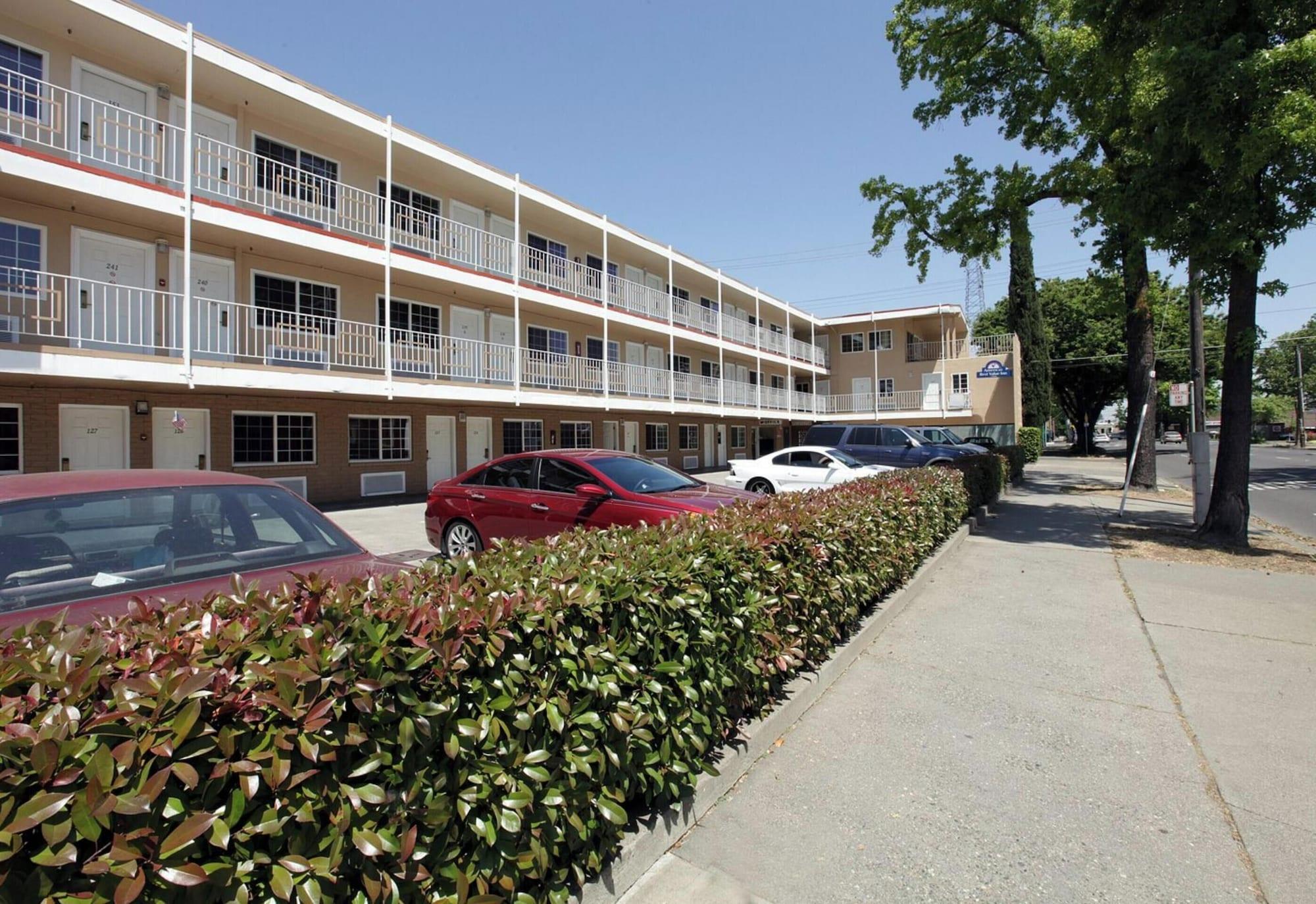 Comodidades del Alojamiento Capital City Inn Sacramento Convention Center CA