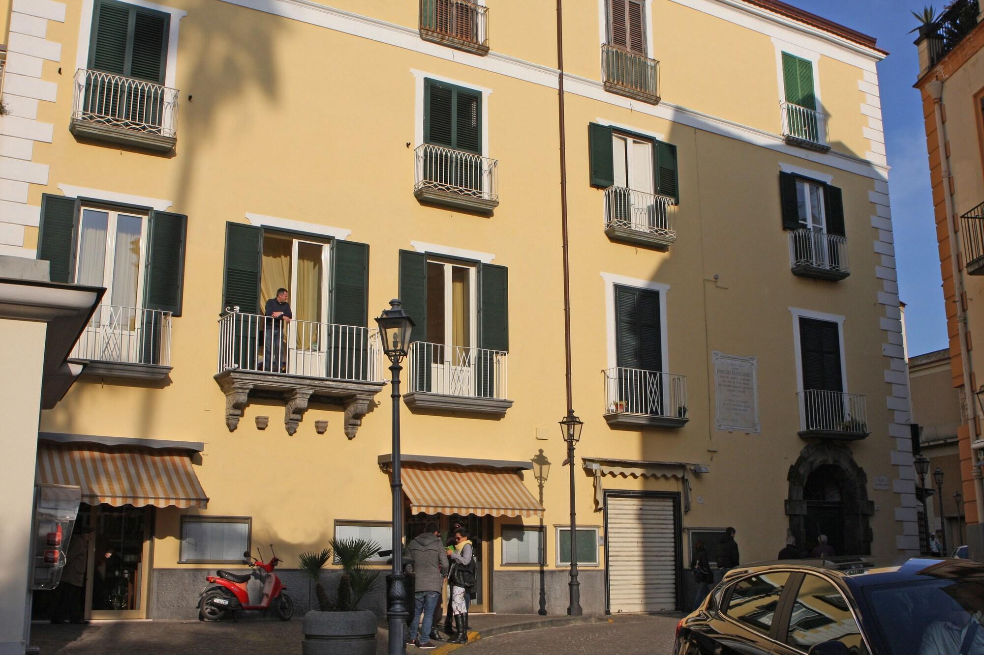Vista Exterior Divina House B&B
