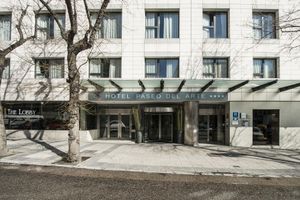 Alojamiento - Radisson RED Madrid