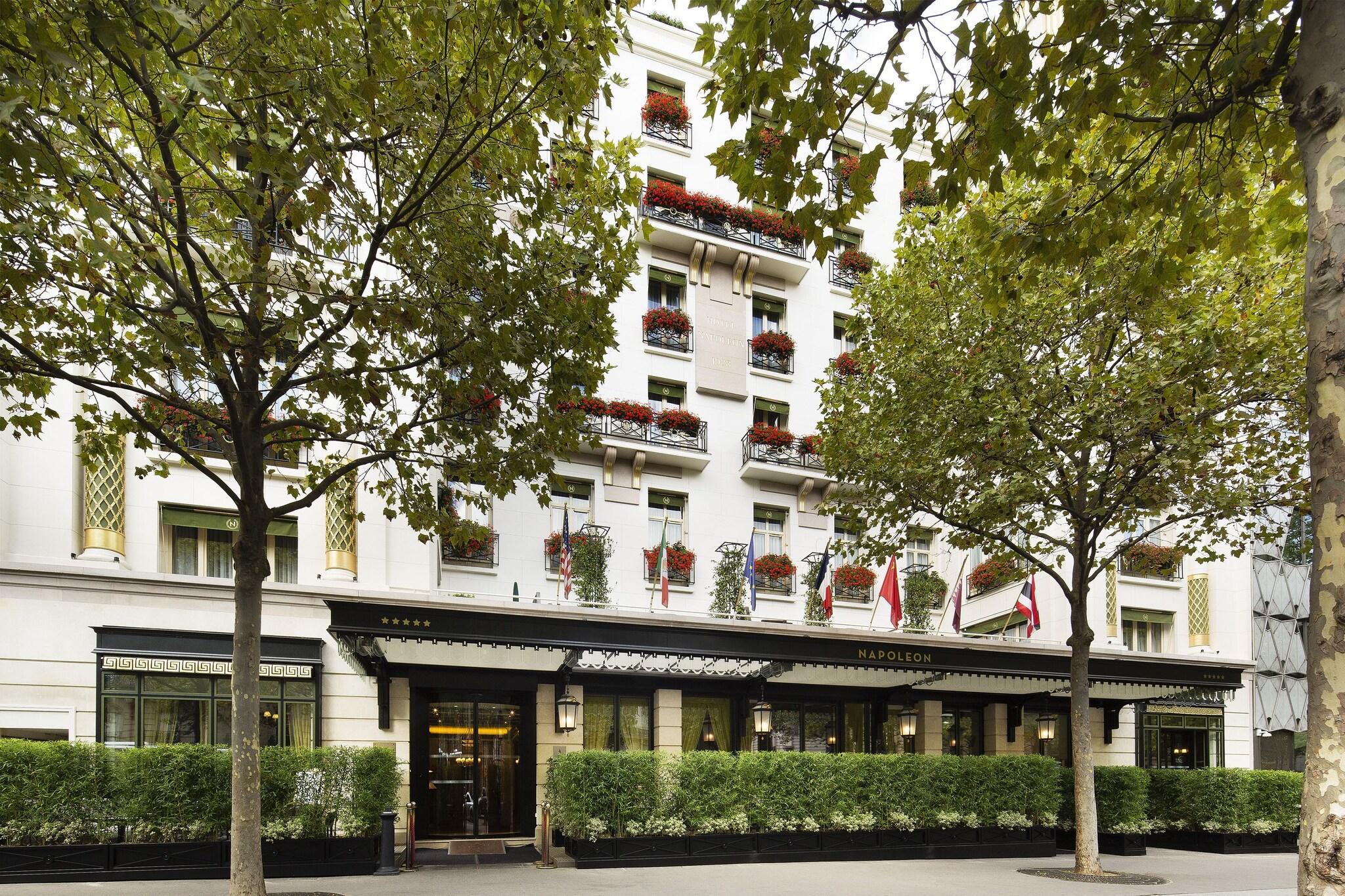 Vista Exterior Hotel Napoleon