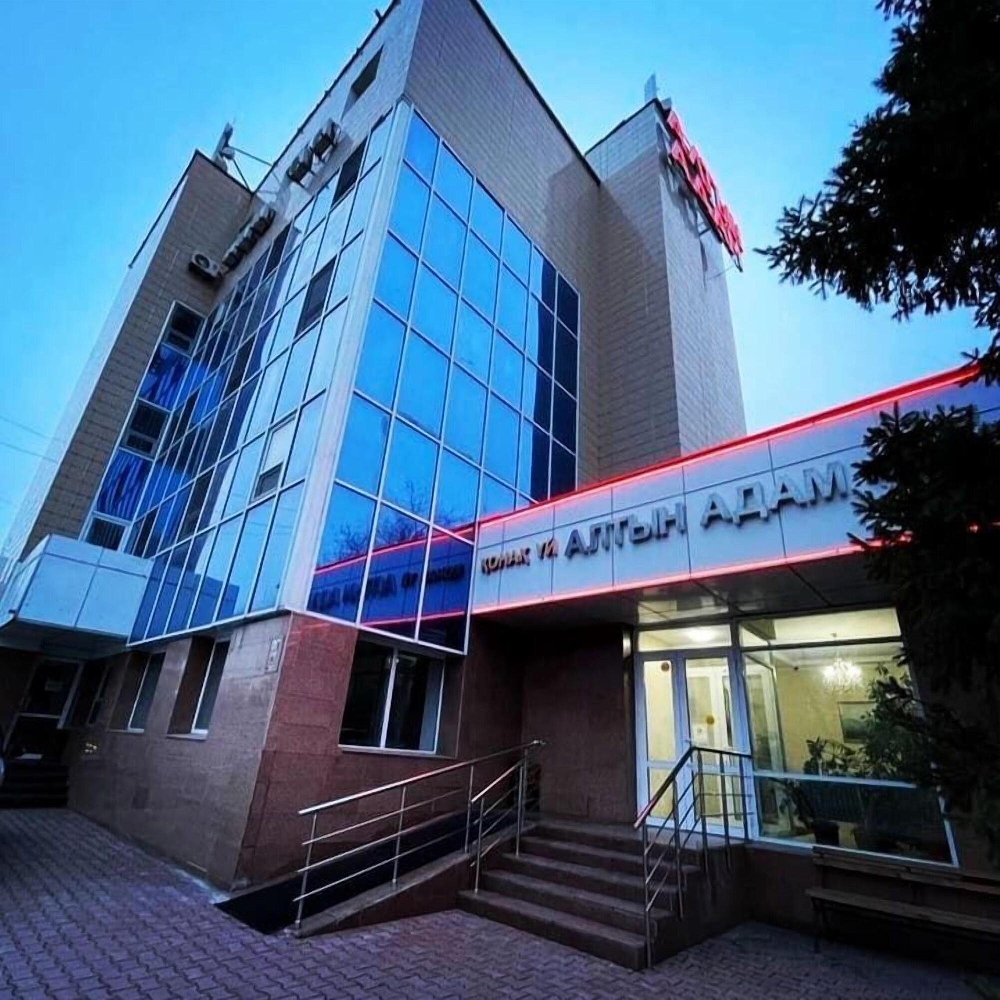 Varios Altyn-Adam Hotel