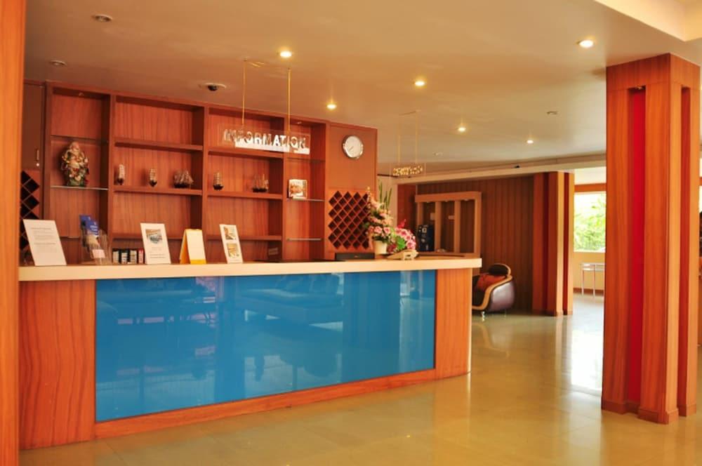 Vista Lobby Dream Town Pratunam Hotel