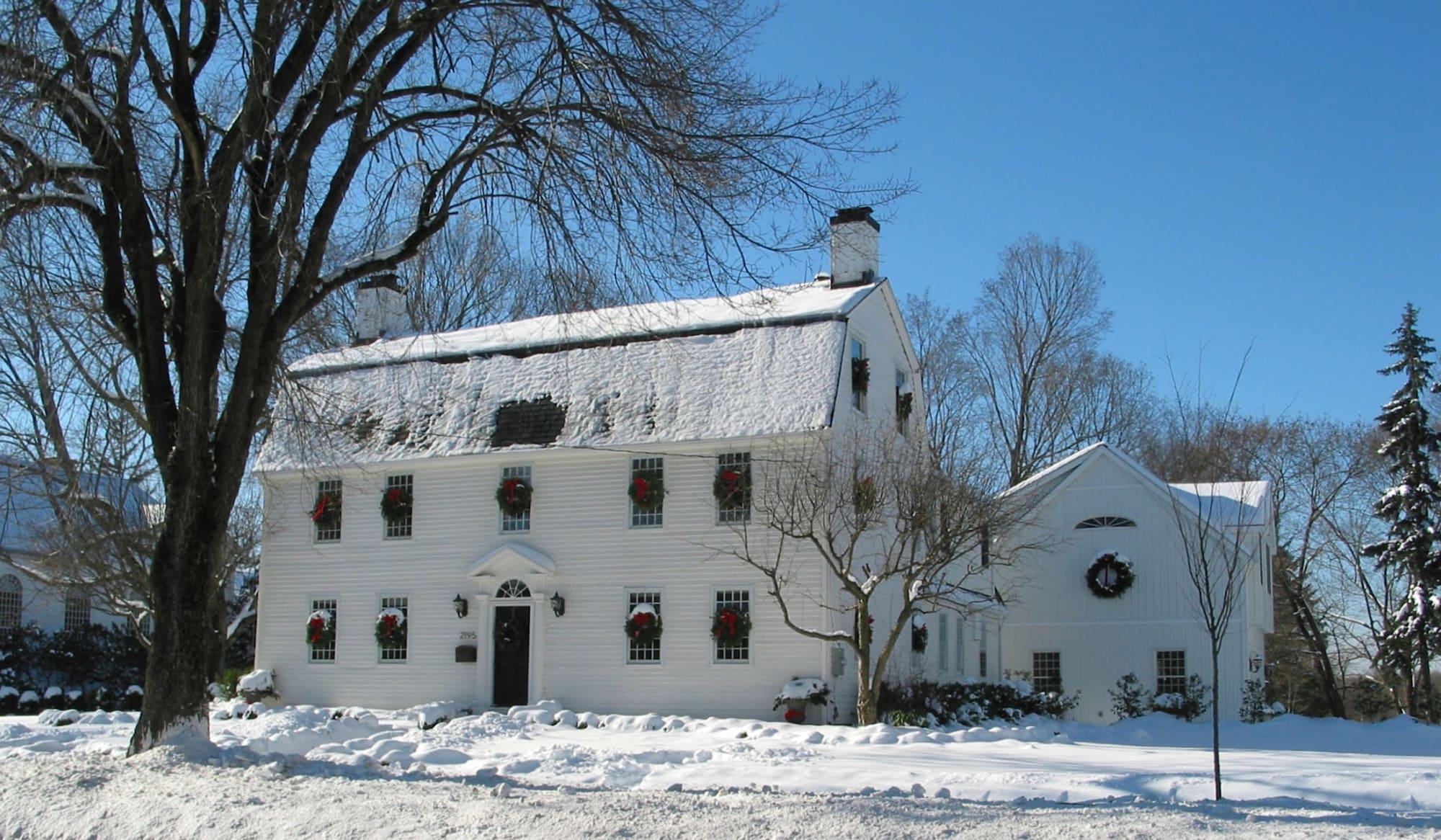 Vista Exterior The Connecticut River Valley Inn
