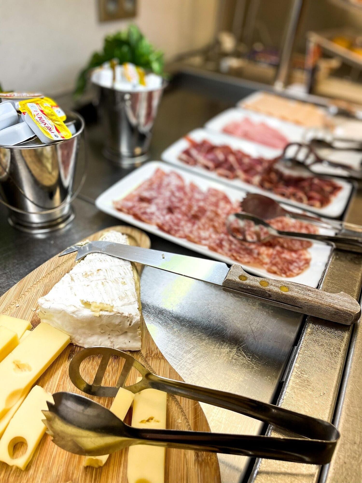 Restaurant Novotel Fontainebleau Ury