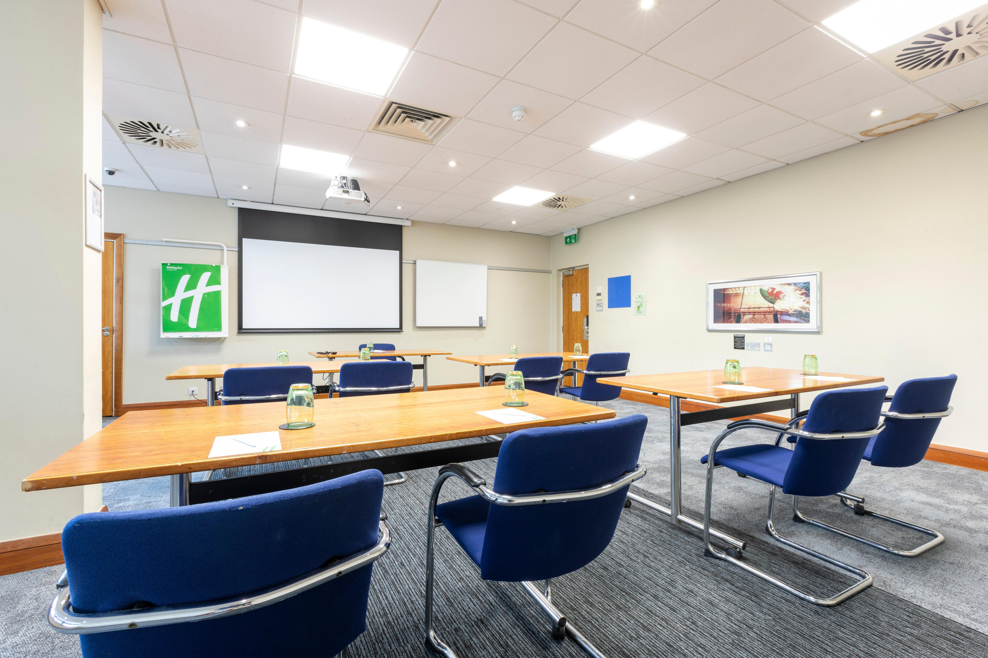 Centro de Negocios Holiday Inn Cardiff City Centre by IHG