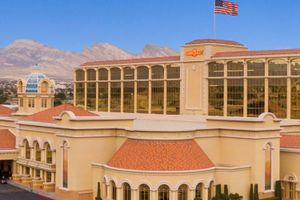Alojamiento - Suncoast Hotel and Casino