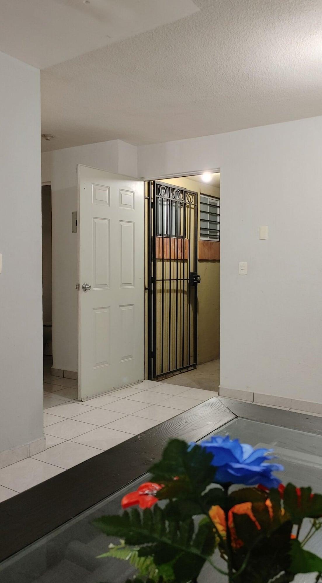 Vista Exterior Casa Lirio Real Solare