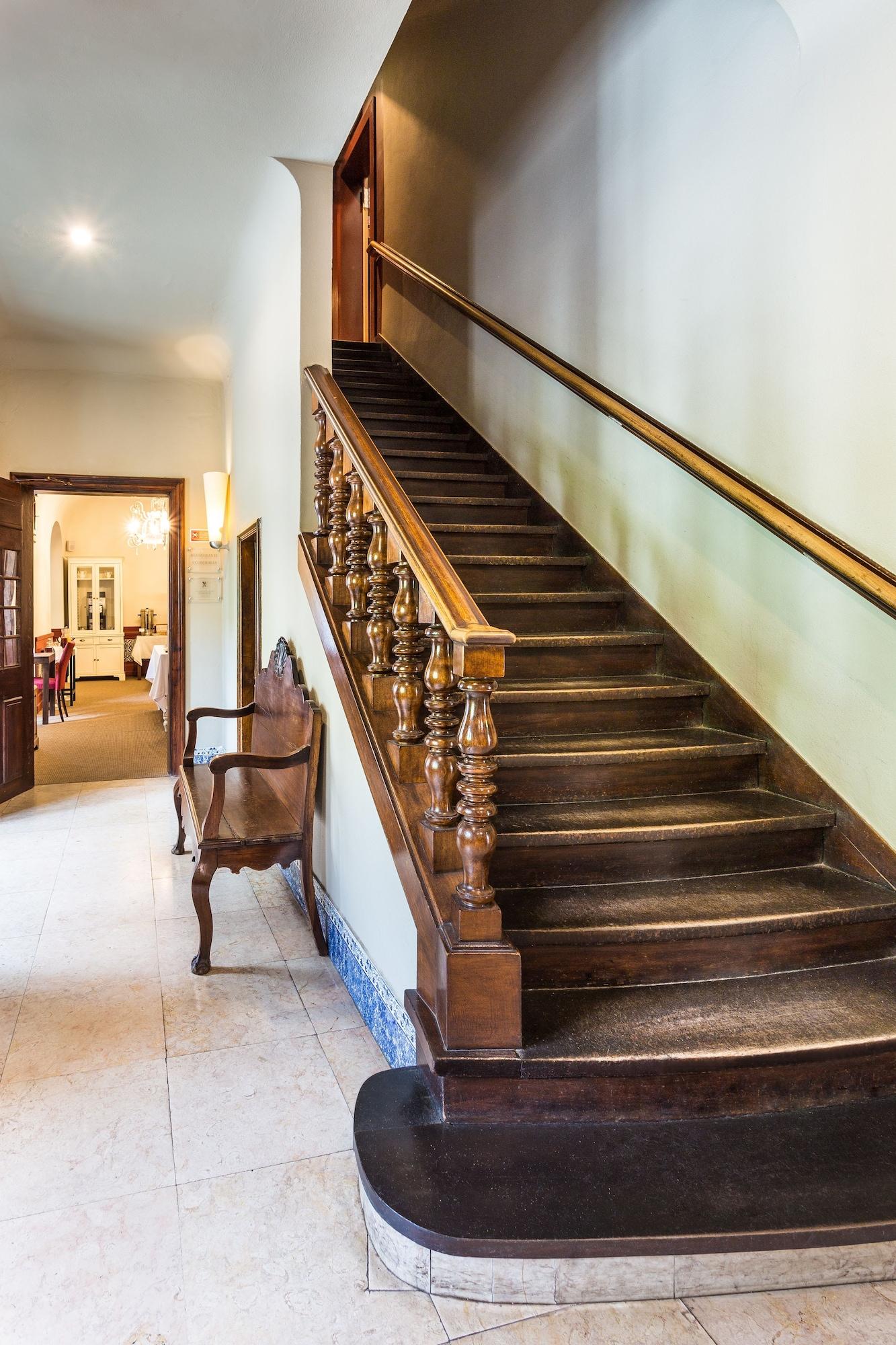 Vista Lobby York House
