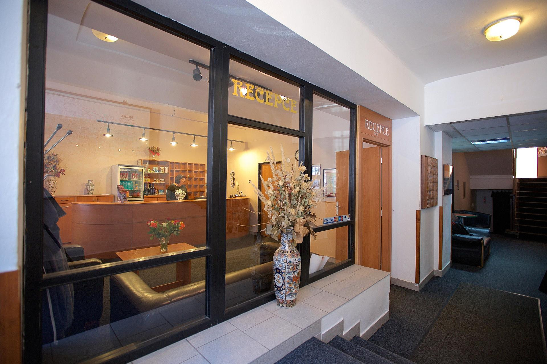 Vista Lobby Hotel Olga