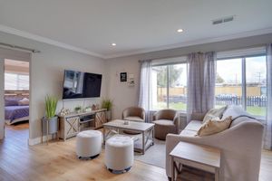 Alquiler Vacacional - Sun-soaked Livermore Gem With Patio & Fire Pit!