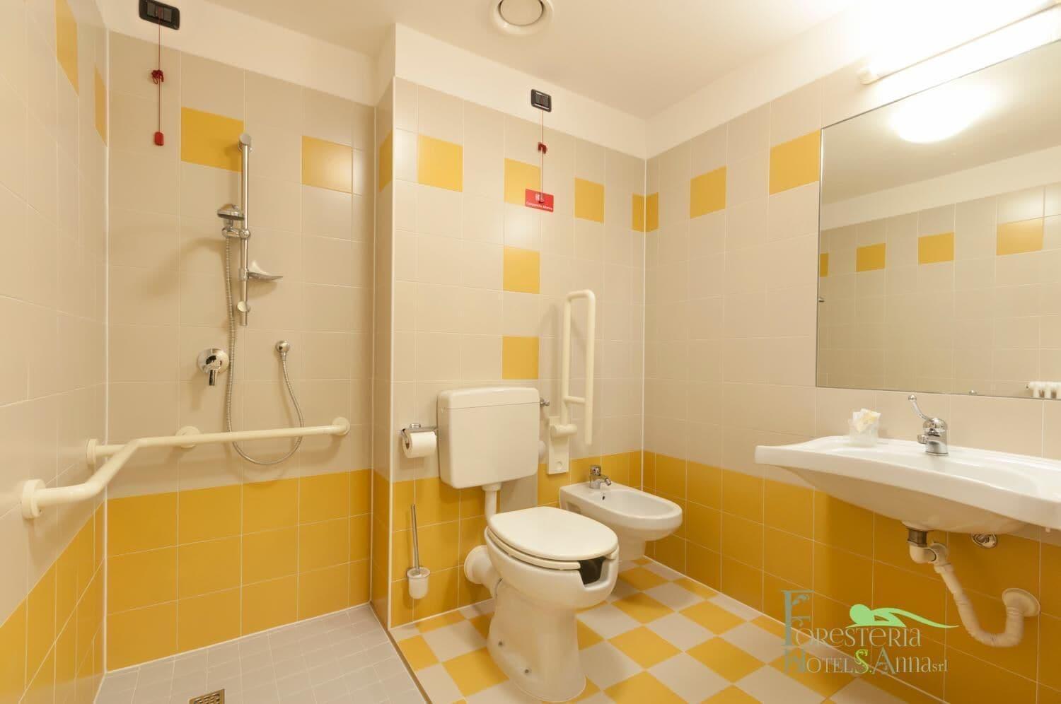 Equipamiento de Habitación Foresteria Sant'Anna