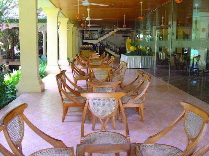 Varios Sudu Araliya Polonnaruwa