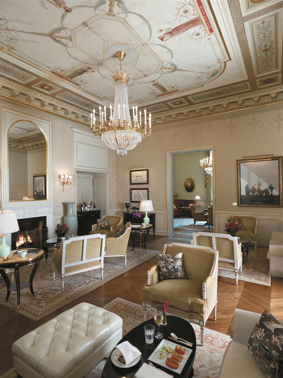 Hotel Shangri-La Hotel Paris