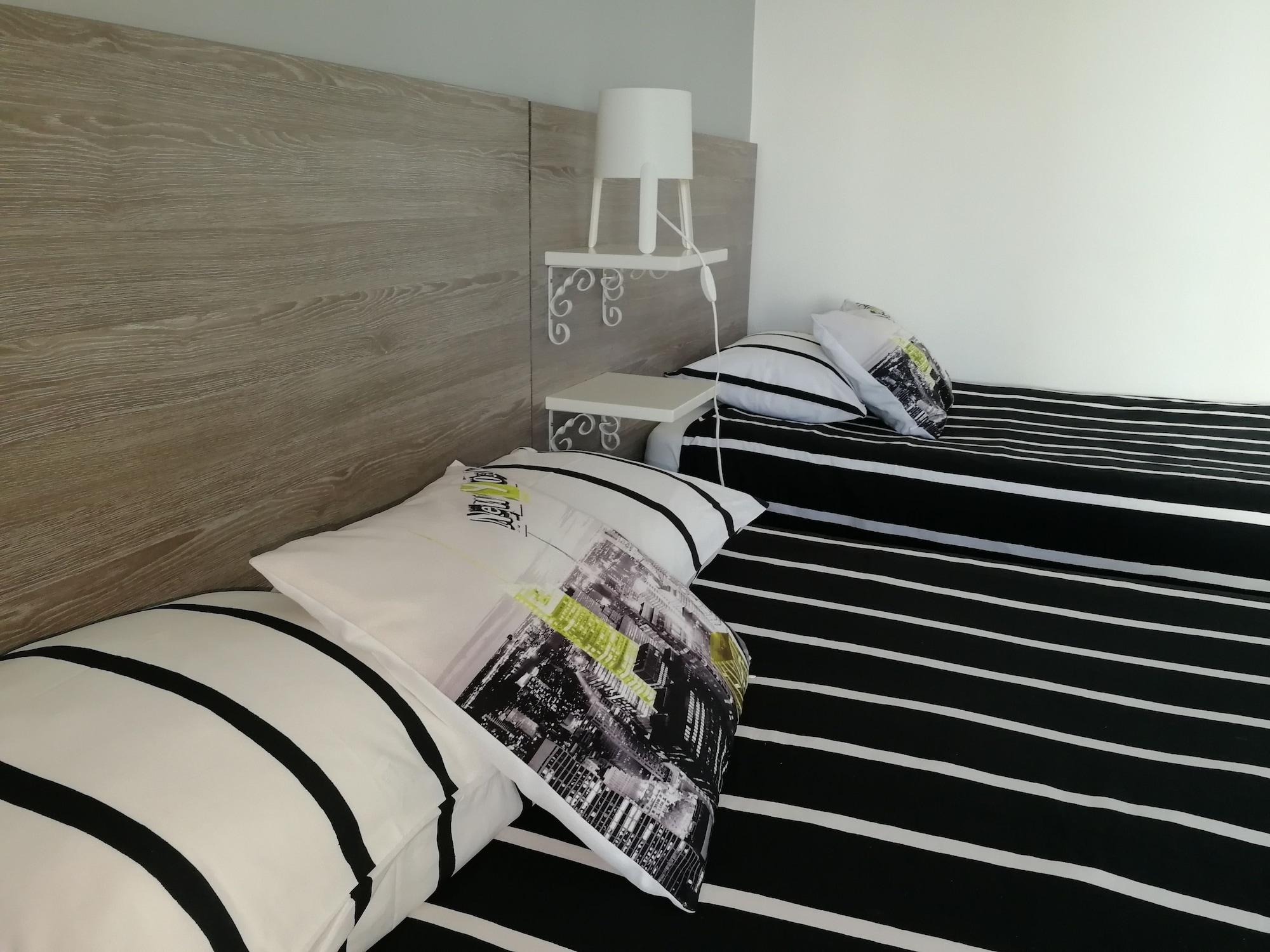 Varios Lagos City Center Guest House & Hostel