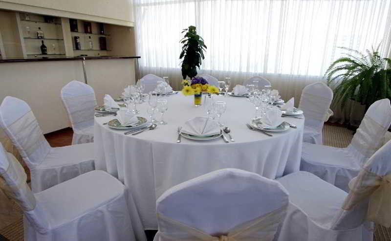 Restaurant Le Grande Plaza Hotel