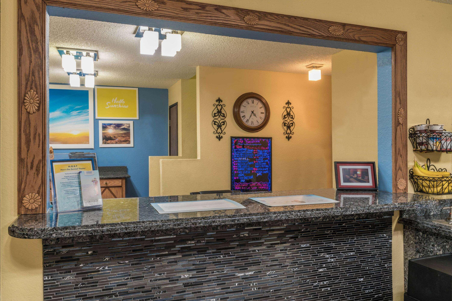Vista Lobby Days Inn by Wyndham Tucumcari