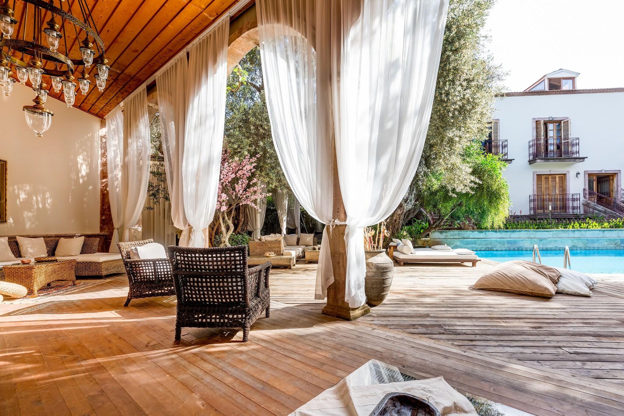 Vista Lobby Jade Residence