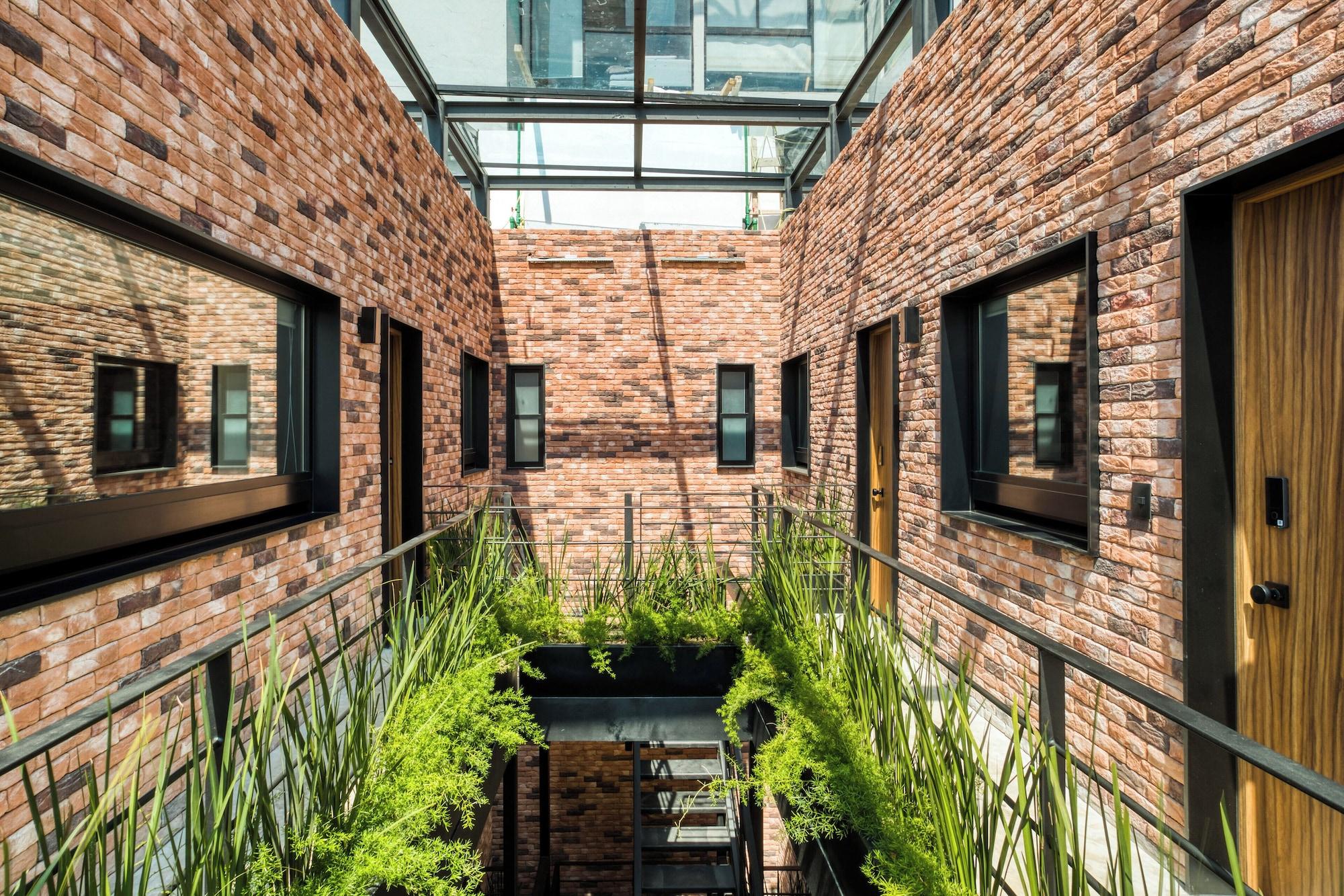 Vista Exterior ULIV Roma Norte