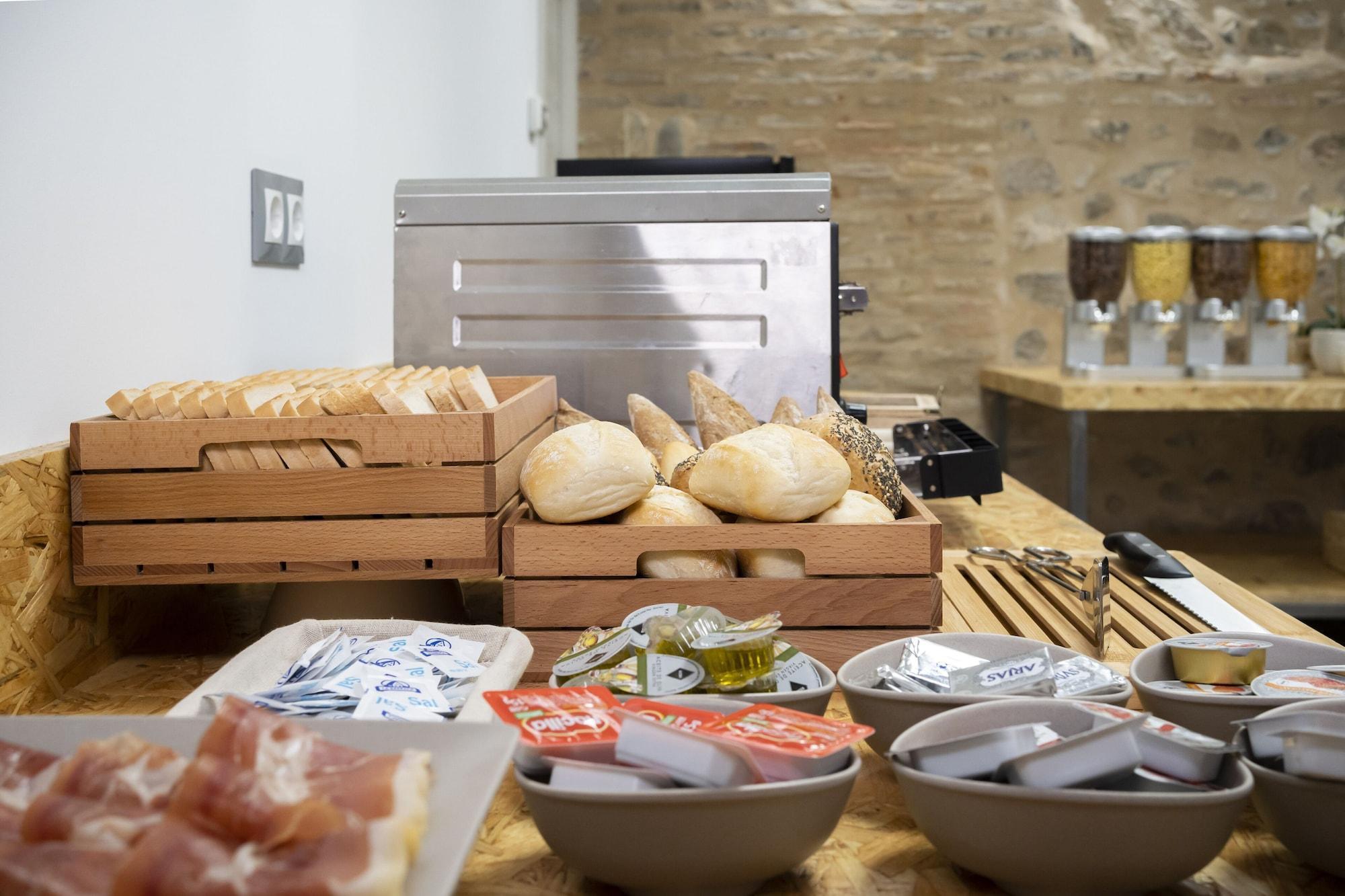Restaurant Dobo | Hostal Azacanes
