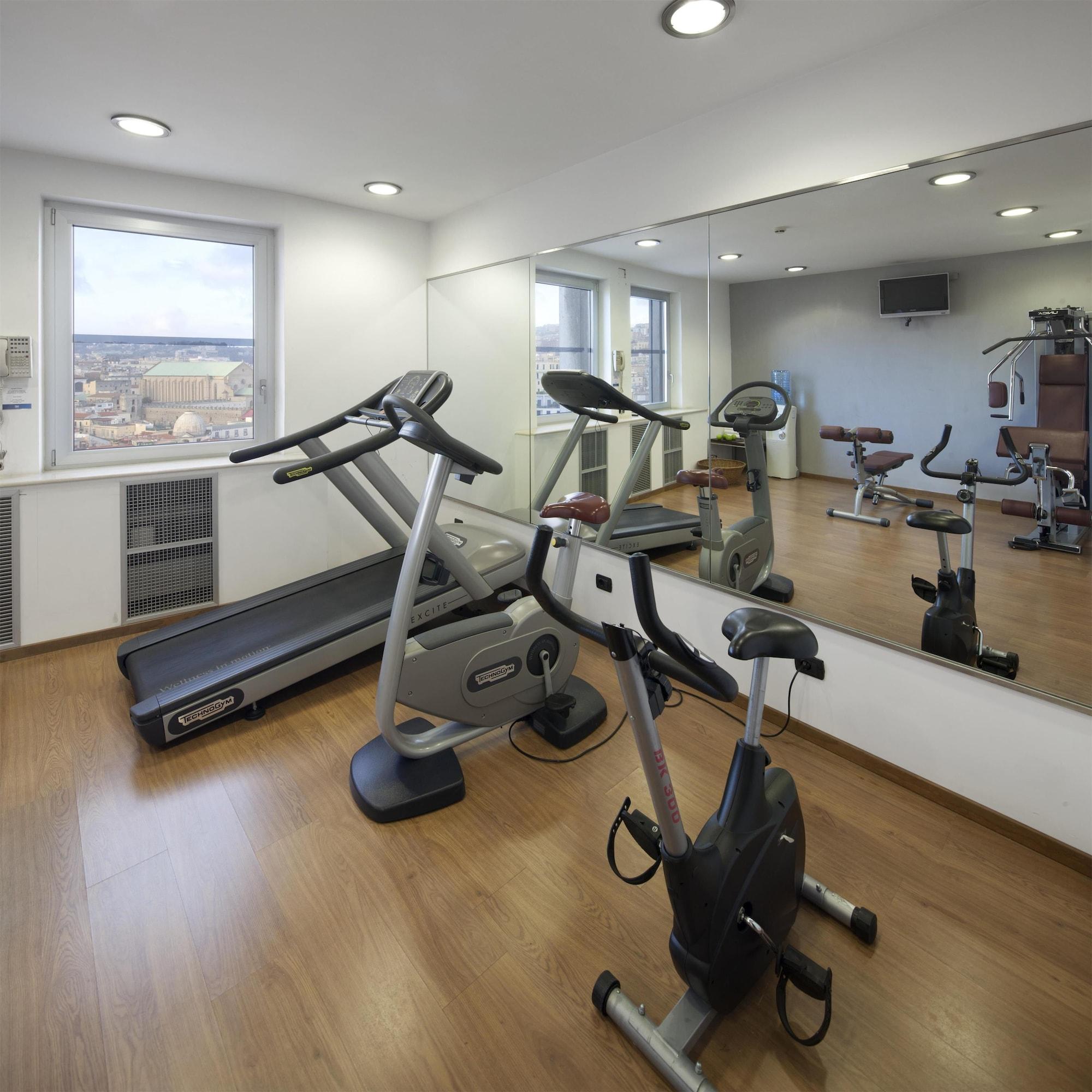 Gimnasio NH Napoli Panorama