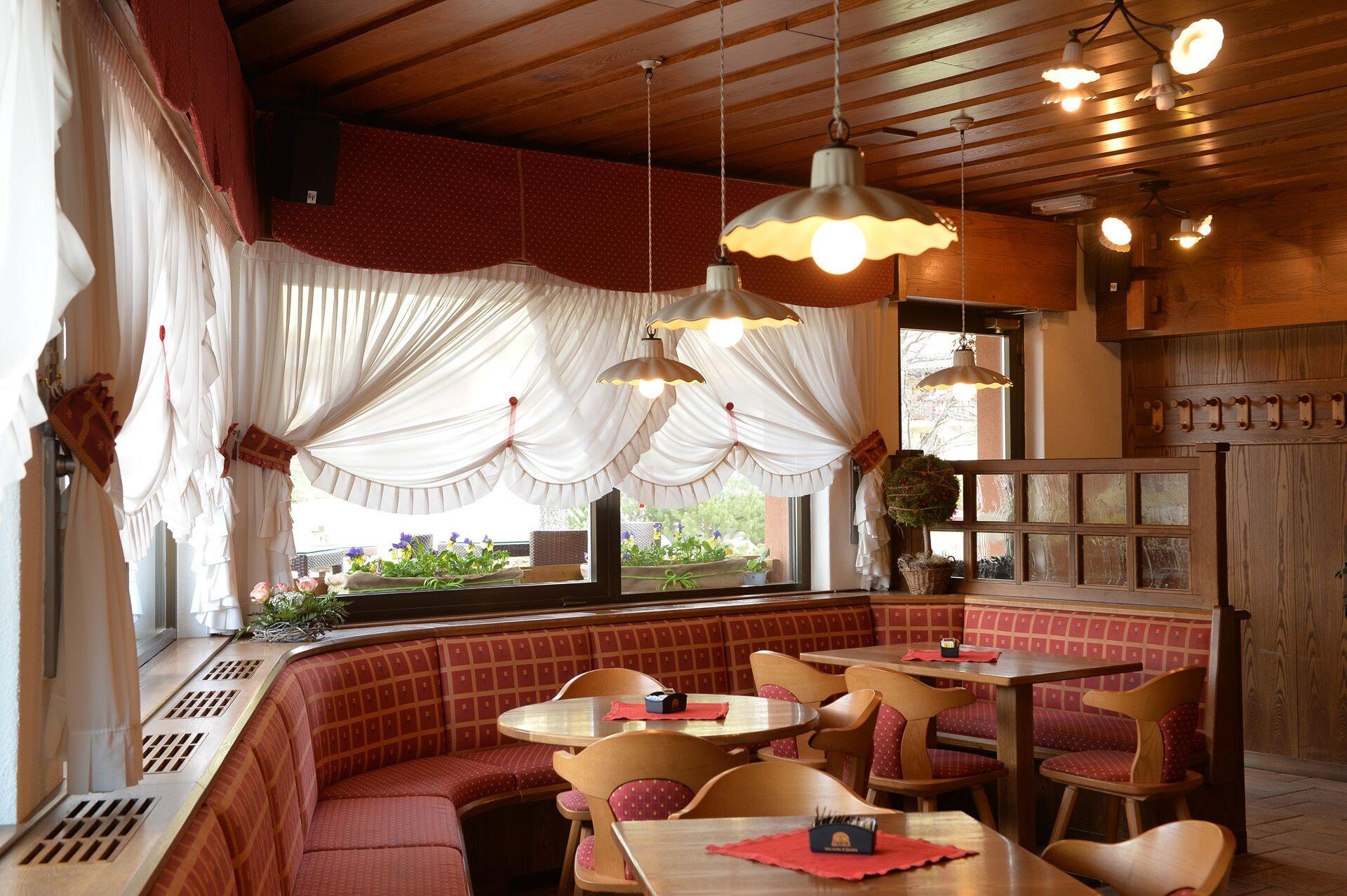Bar/Salón Hotel Compet