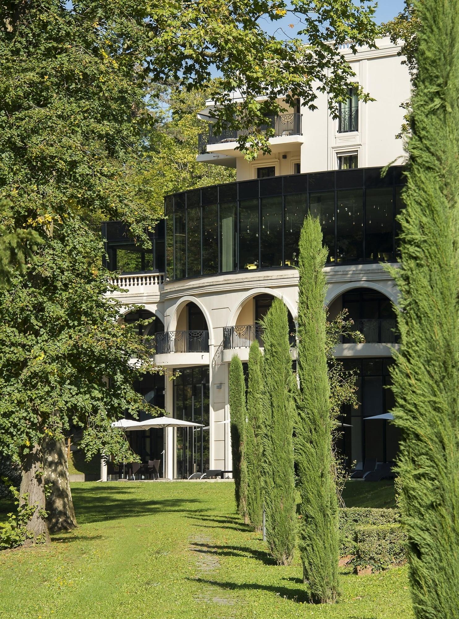 Vista Exterior Hôtel Le Pavillon