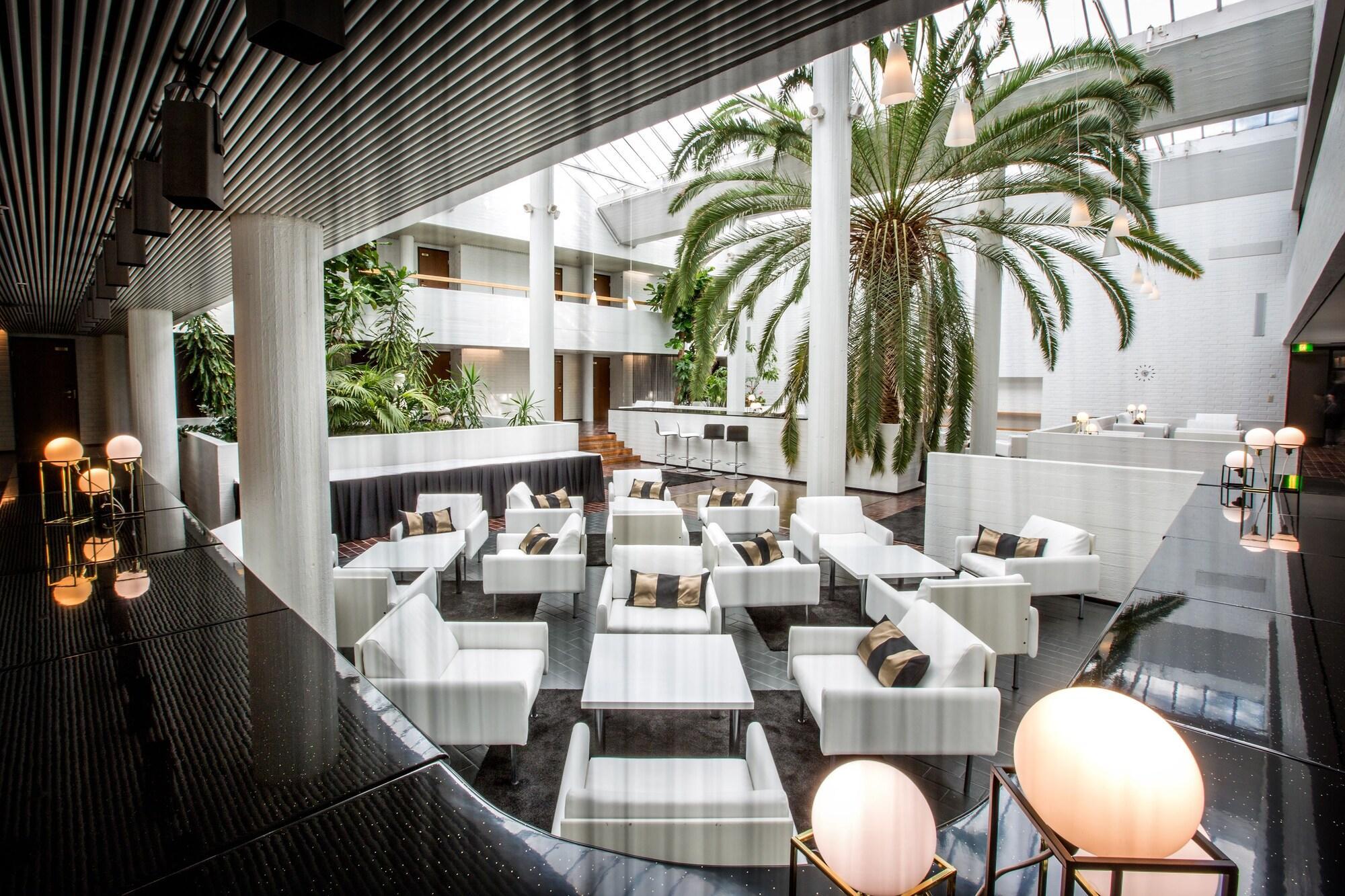 Vista Lobby Gustavelund Hotel
