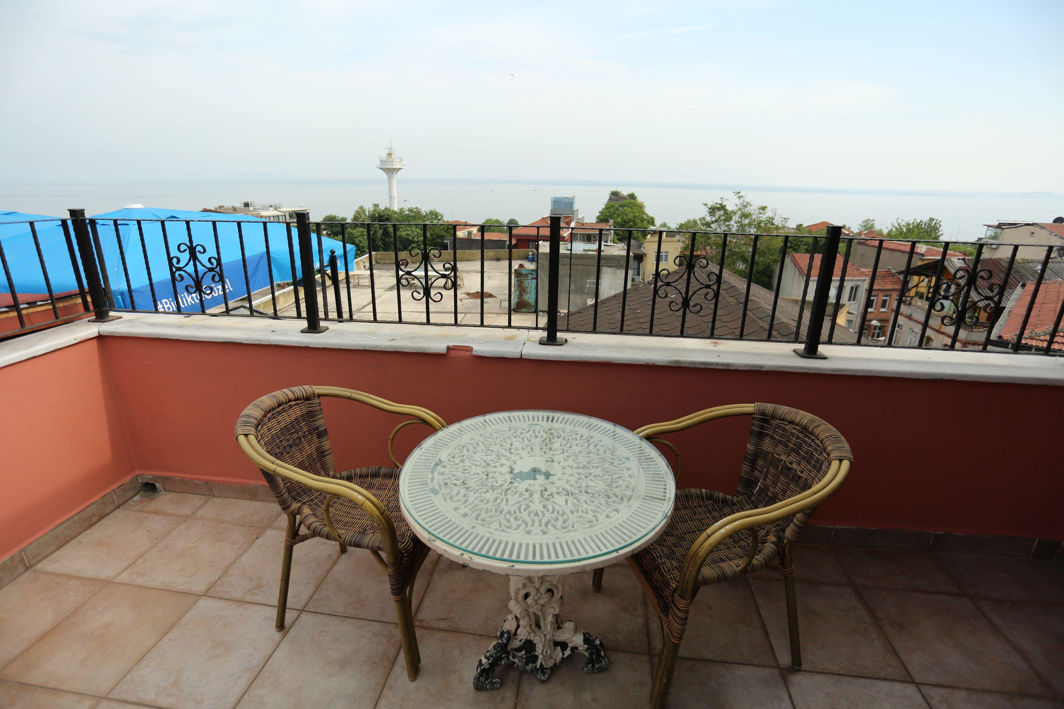 Varios Tashkonak Hotel